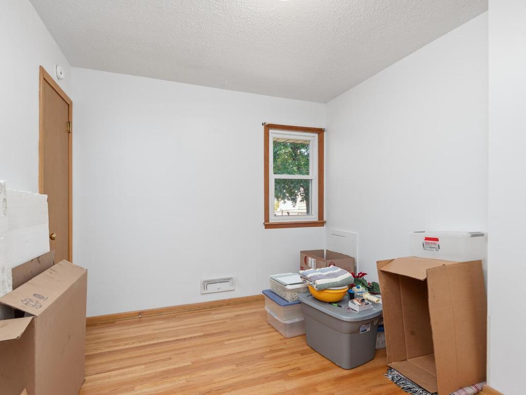 View of Residential at 6708 Sheridan Avenue, Richfield MN 55423, Richfield (16 of 27) - Mike Wilen | Minnesota Team Real Estate