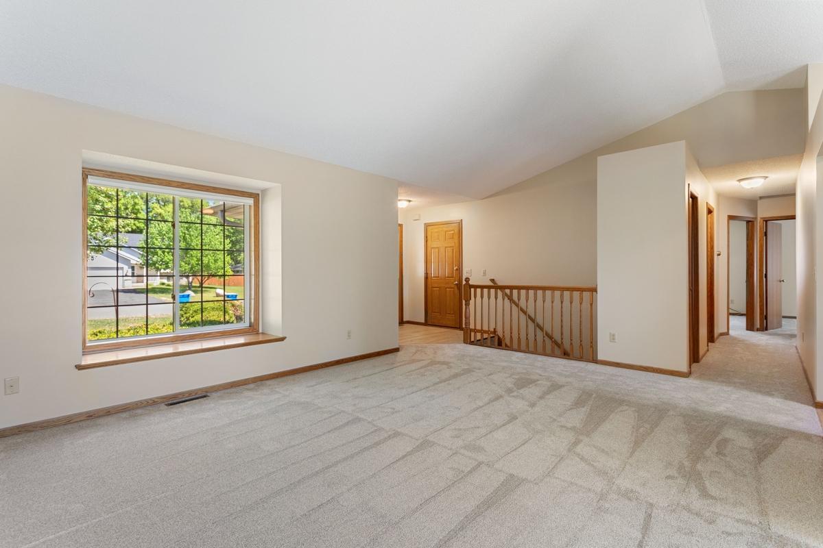 View of Residential at 6247 Albert Lane, North Branch MN 55056, North Branch (8 of 25) - Mike Wilen | Minnesota Team Real Estate