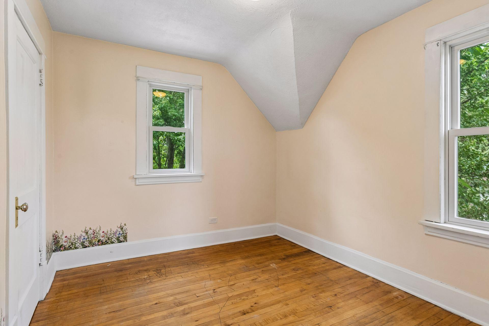 View of Residential at 1037 Kent Street, Saint Paul MN 55117, Saint Paul (14 of 23) - Mike Wilen | Minnesota Team Real Estate