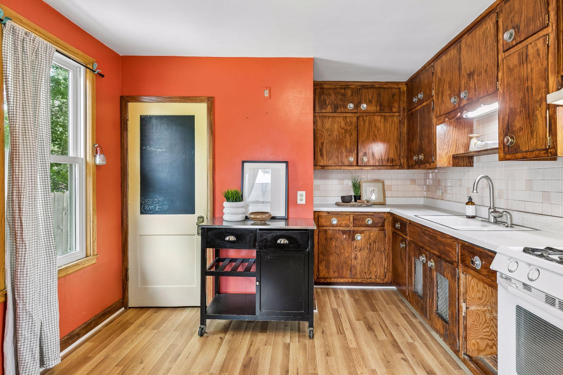View of Residential at 1037 Kent Street, Saint Paul MN 55117, Saint Paul (12 of 23) - Mike Wilen | Minnesota Team Real Estate