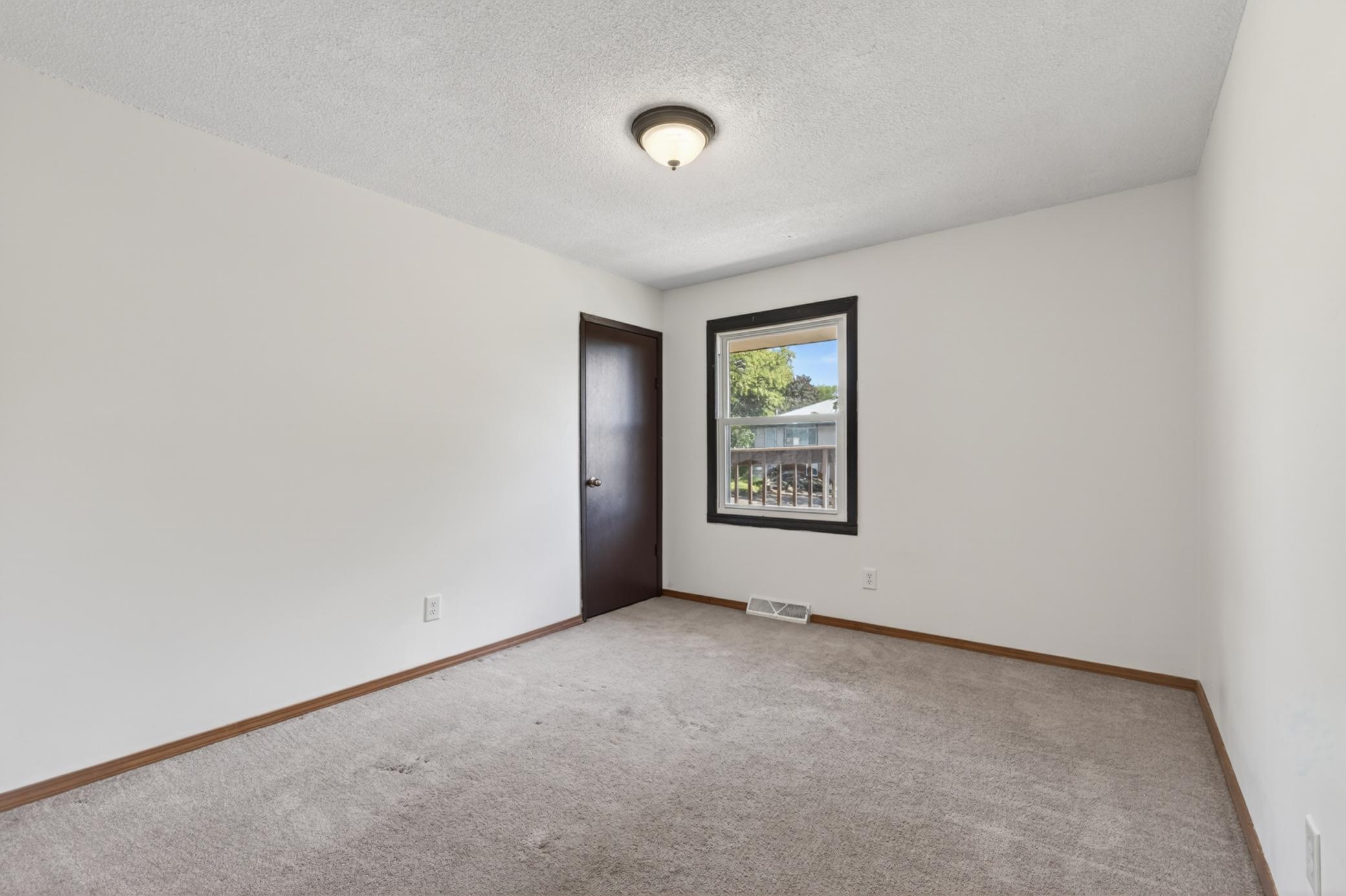 View of Residential at 509 Arlington Avenue, Saint Paul MN 55130, Saint Paul (15 of 27) - Mike Wilen | Minnesota Team Real Estate