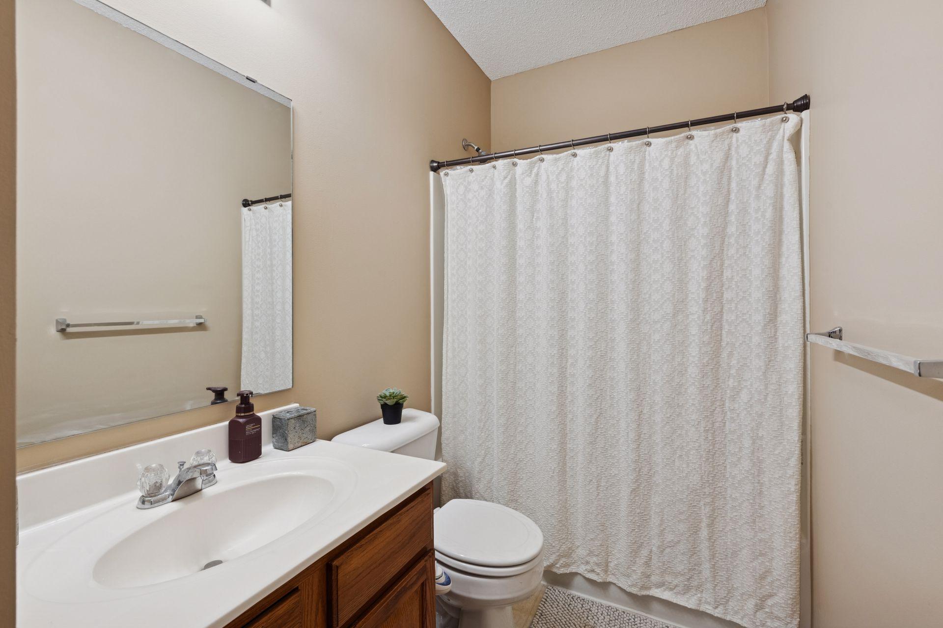 View of Residential at 15549 Lilac Drive, Eden Prairie MN 55347, Eden Prairie (29 of 40) - Mike Wilen | Minnesota Team Real Estate