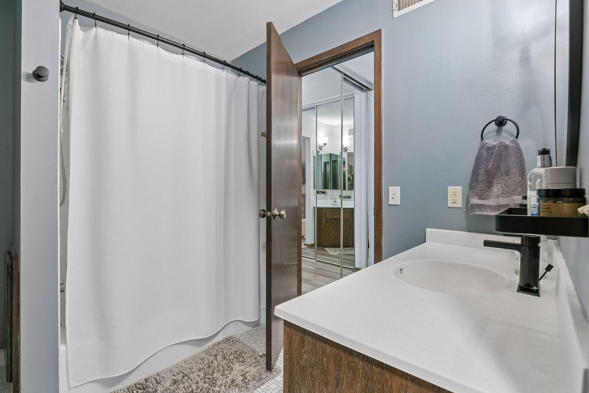 View of Residential at 7004 Quail Circle, Brooklyn Center MN 55429, Brooklyn Center (22 of 42) - Mike Wilen | Minnesota Team Real Estate