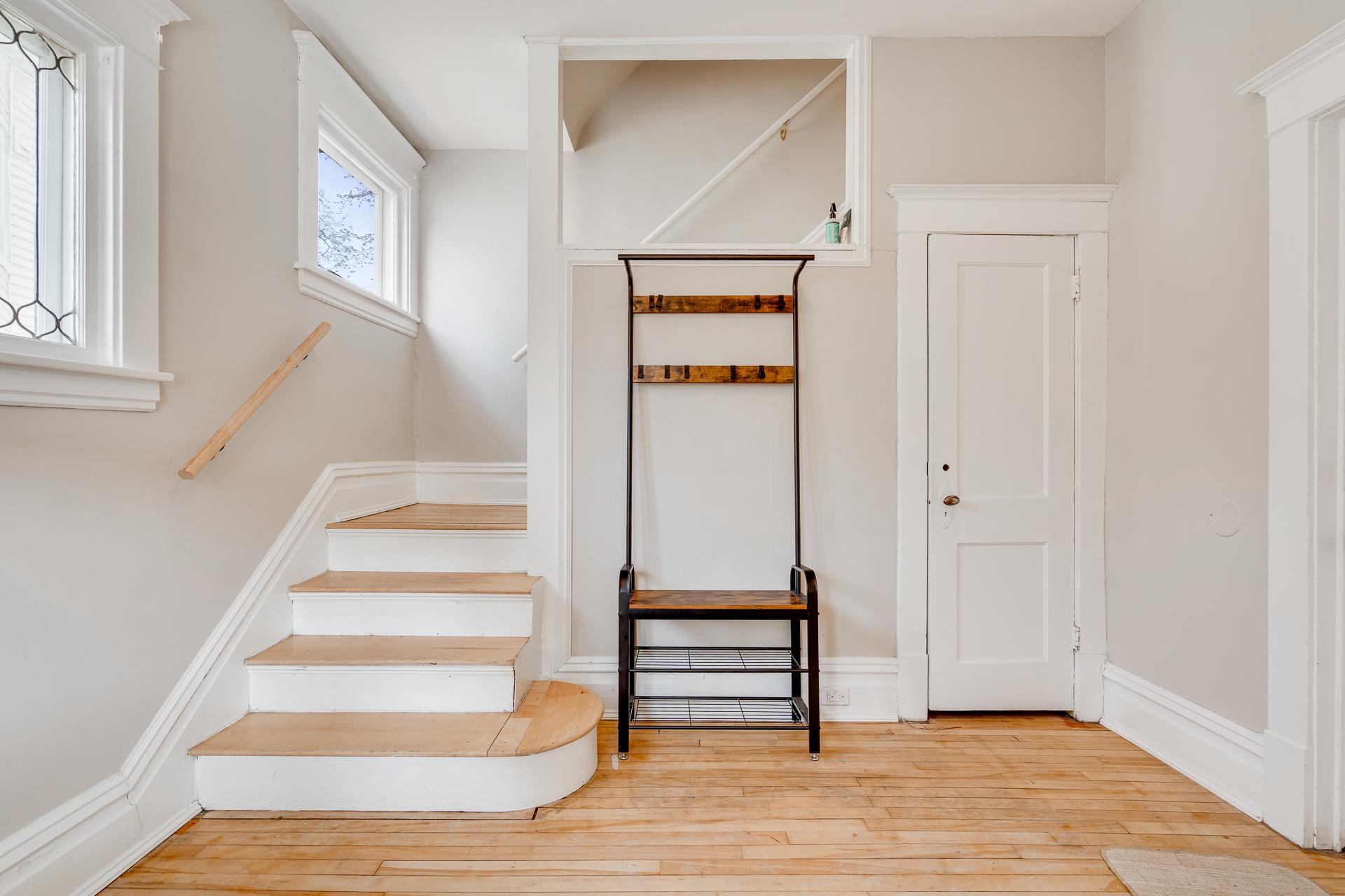 View of Residential Income at 2305 Garfield Avenue, Minneapolis MN 55405, Minneapolis (6 of 52) - Mike Wilen | Minnesota Team Real Estate