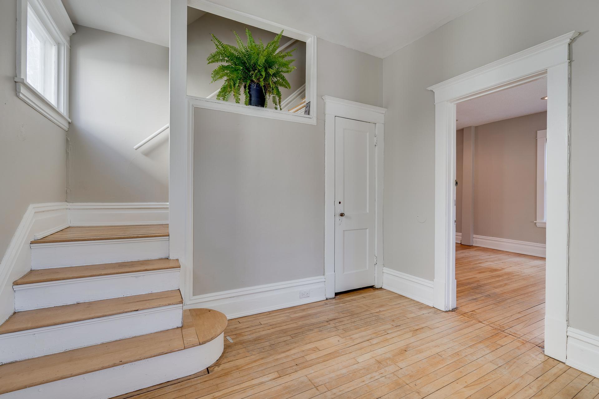 View of Residential Income at 2305 Garfield Avenue, Minneapolis MN 55405, Minneapolis (7 of 52) - Mike Wilen | Minnesota Team Real Estate