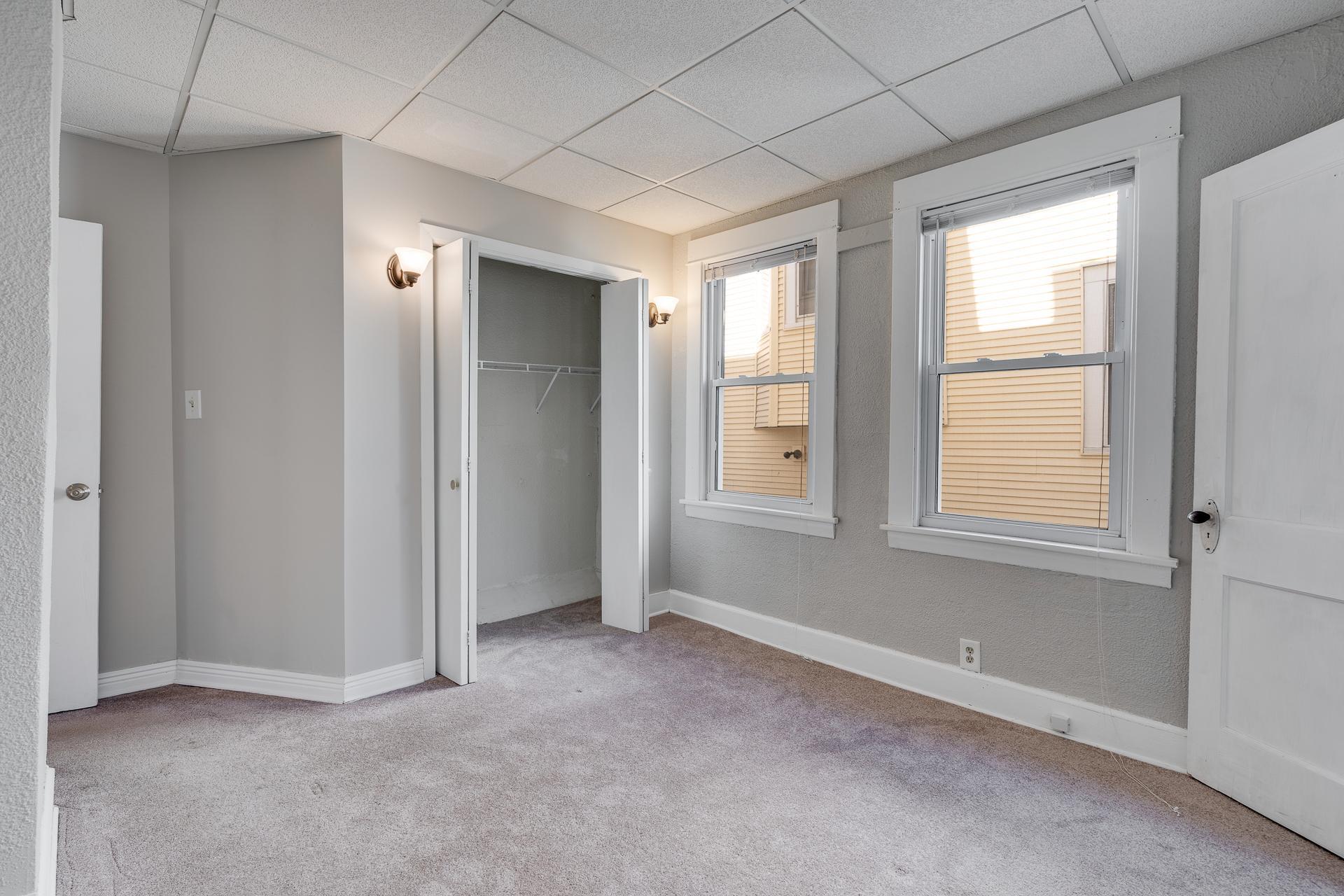 View of Residential Income at 2305 Garfield Avenue, Minneapolis MN 55405, Minneapolis (9 of 52) - Mike Wilen | Minnesota Team Real Estate