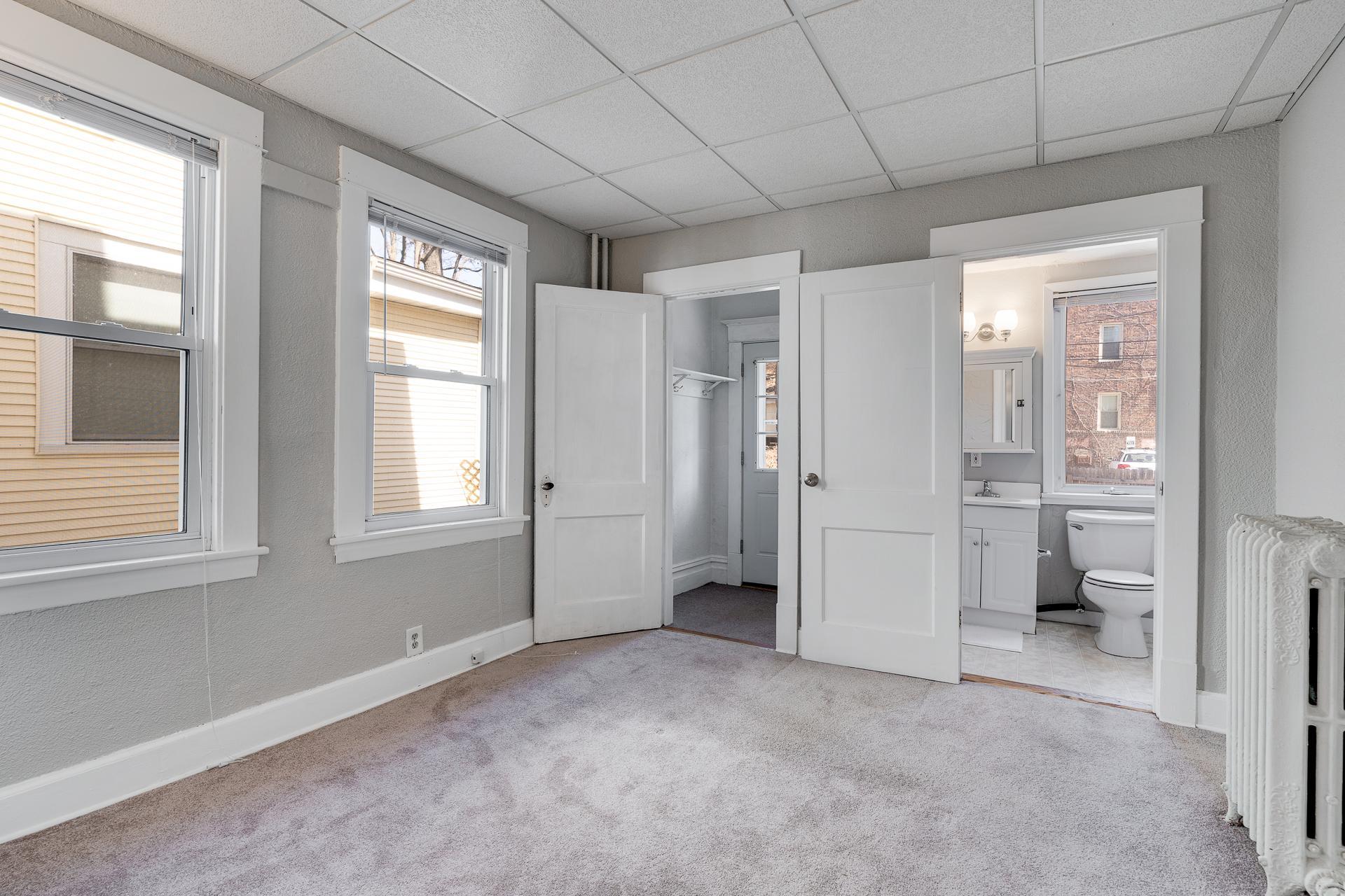 View of Residential Income at 2305 Garfield Avenue, Minneapolis MN 55405, Minneapolis (10 of 52) - Mike Wilen | Minnesota Team Real Estate