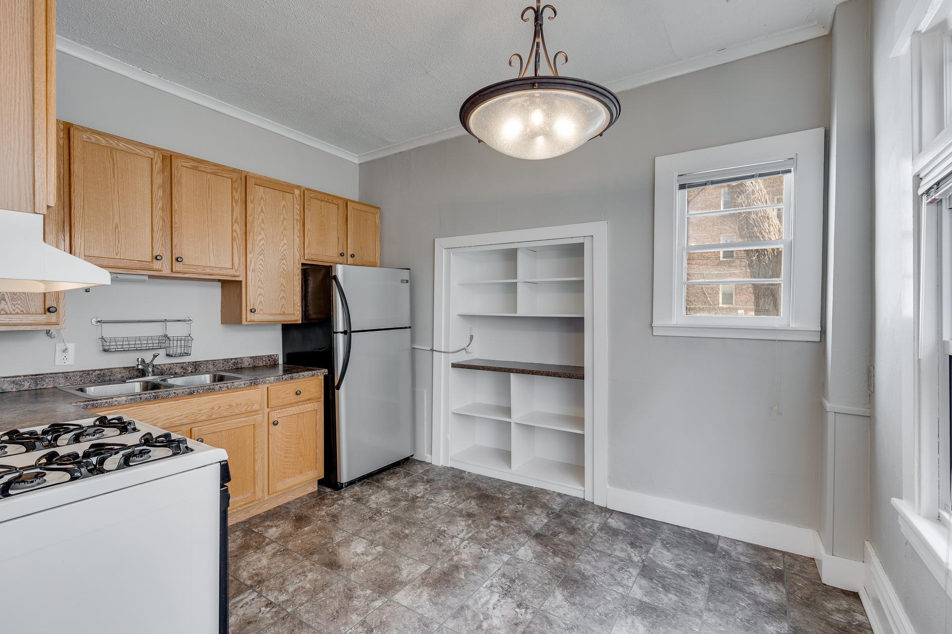 View of Residential Income at 2305 Garfield Avenue, Minneapolis MN 55405, Minneapolis (13 of 52) - Mike Wilen | Minnesota Team Real Estate