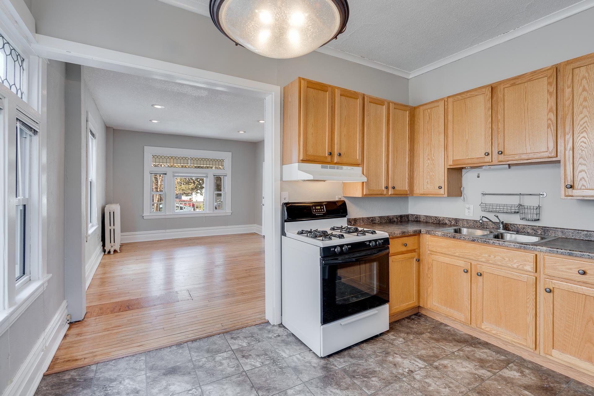 View of Residential Income at 2305 Garfield Avenue, Minneapolis MN 55405, Minneapolis (14 of 52) - Mike Wilen | Minnesota Team Real Estate