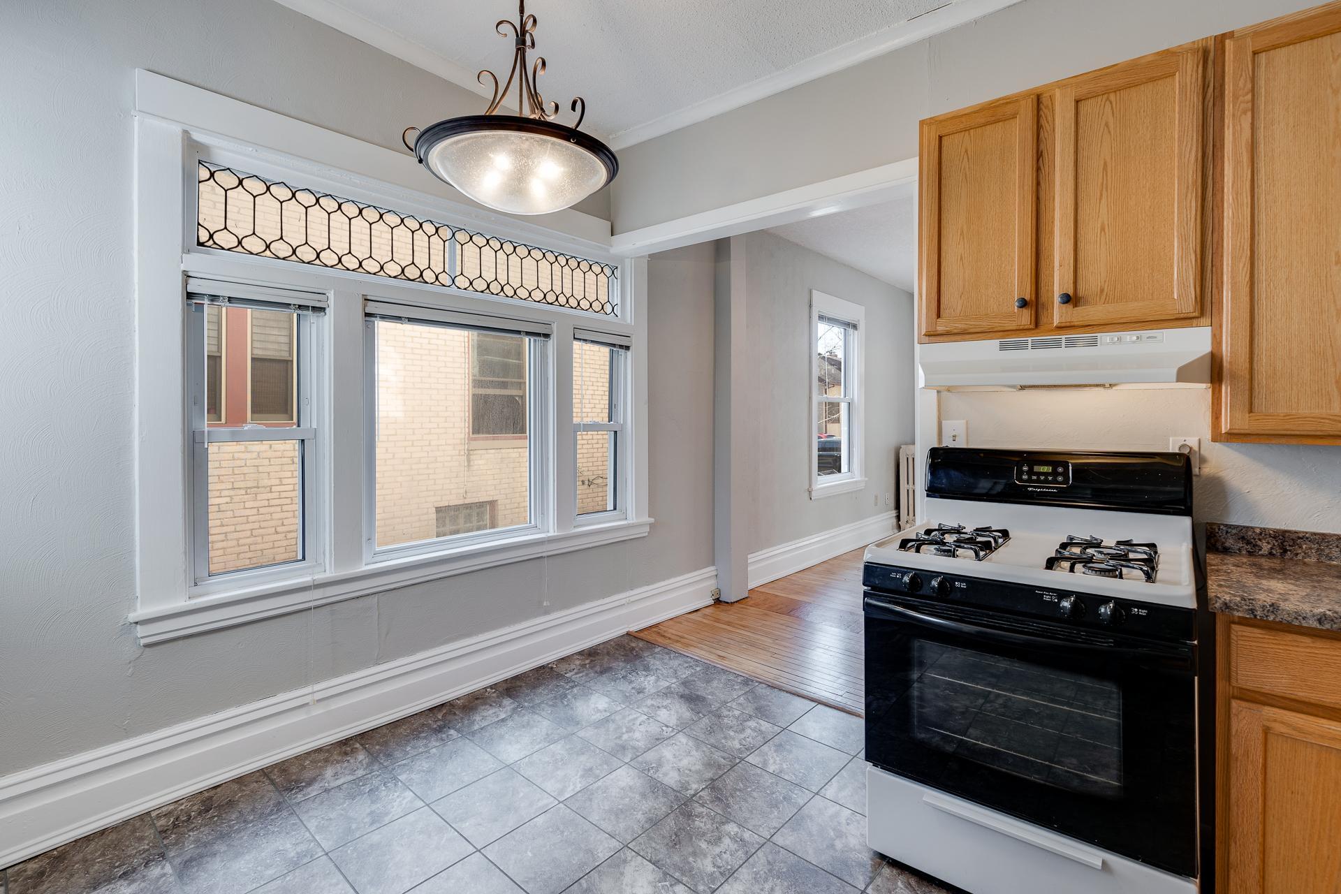 View of Residential Income at 2305 Garfield Avenue, Minneapolis MN 55405, Minneapolis (16 of 52) - Mike Wilen | Minnesota Team Real Estate