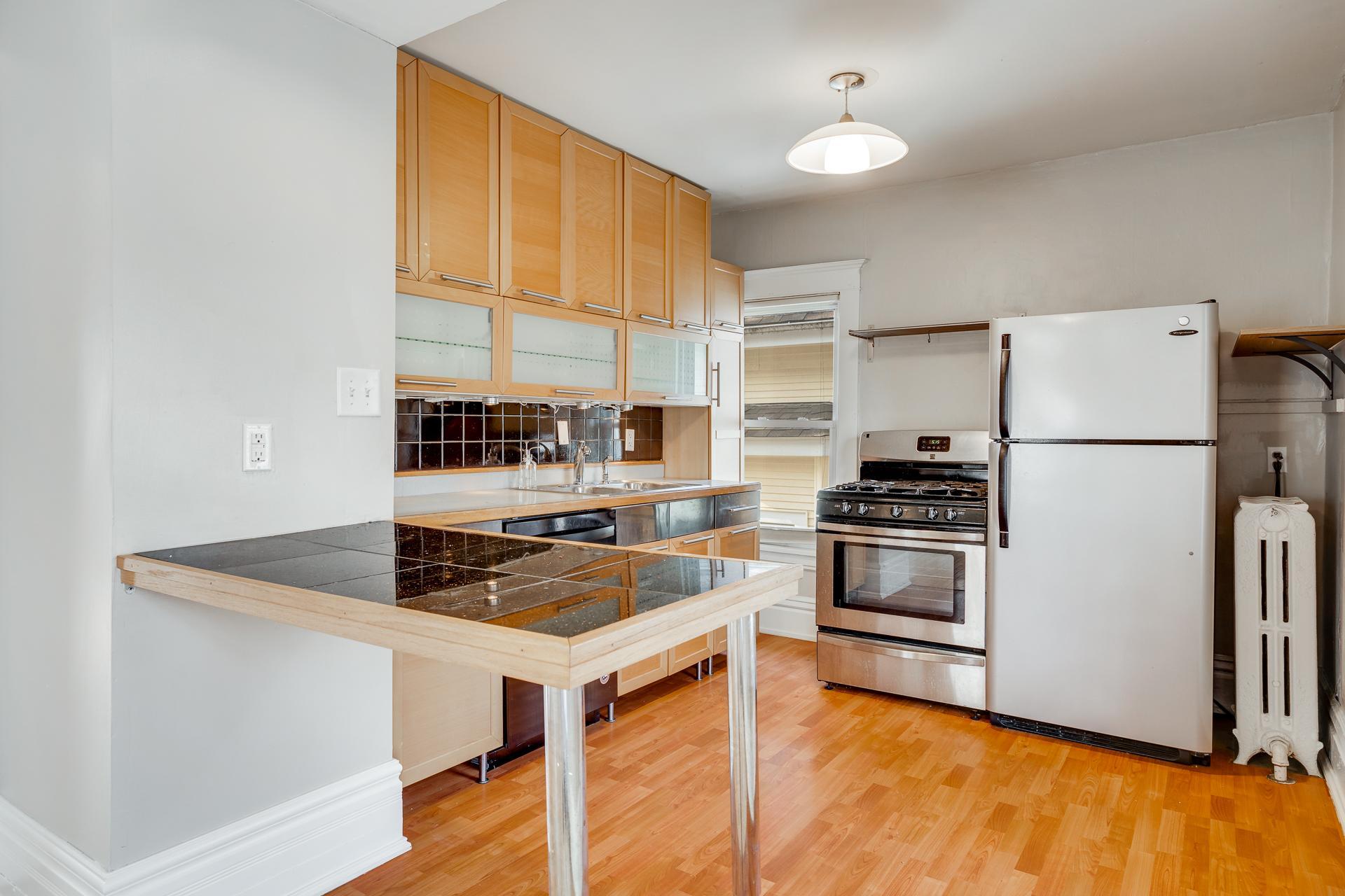 View of Residential Income at 2305 Garfield Avenue, Minneapolis MN 55405, Minneapolis (23 of 52) - Mike Wilen | Minnesota Team Real Estate