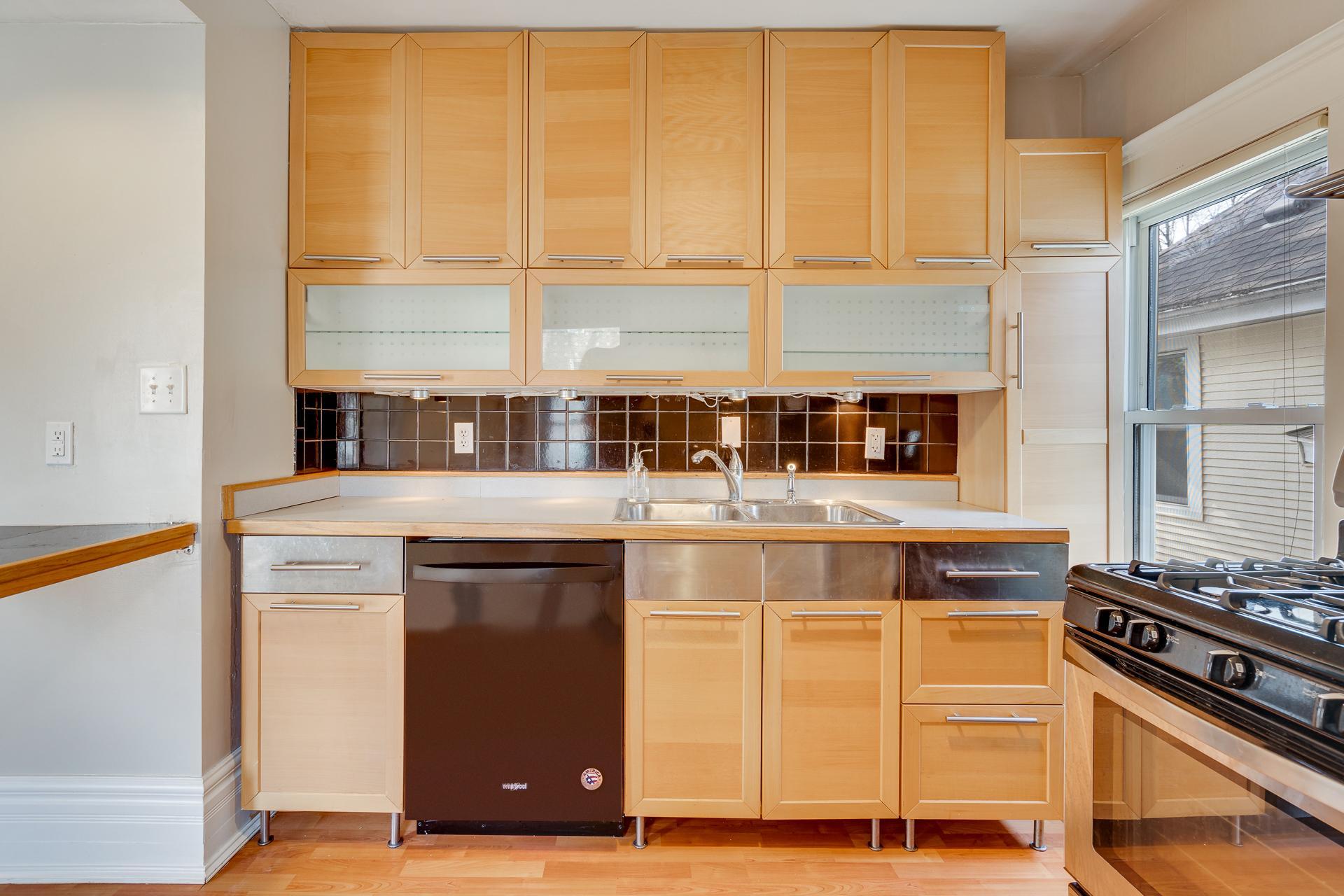 View of Residential Income at 2305 Garfield Avenue, Minneapolis MN 55405, Minneapolis (24 of 52) - Mike Wilen | Minnesota Team Real Estate