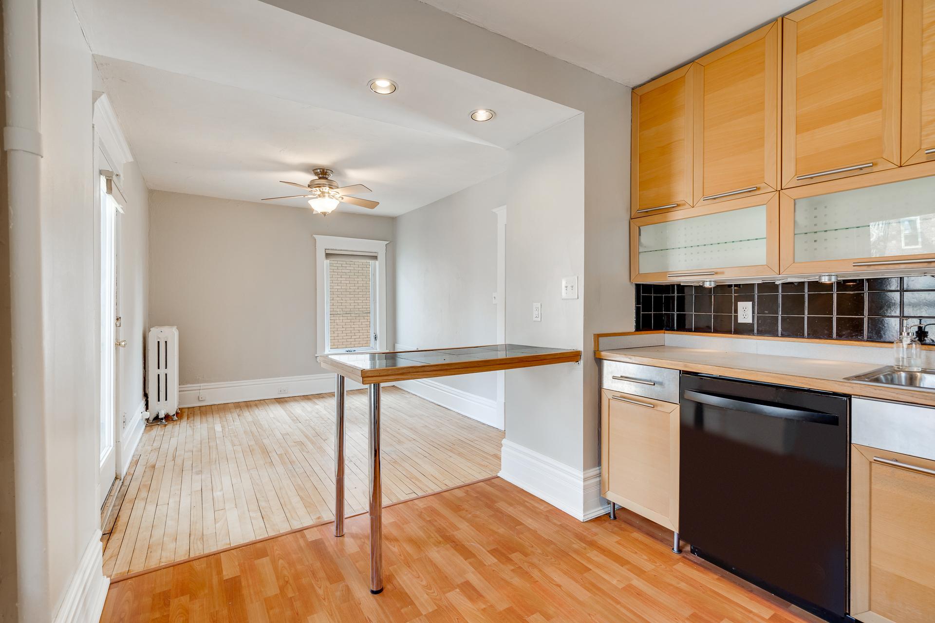 View of Residential Income at 2305 Garfield Avenue, Minneapolis MN 55405, Minneapolis (25 of 52) - Mike Wilen | Minnesota Team Real Estate