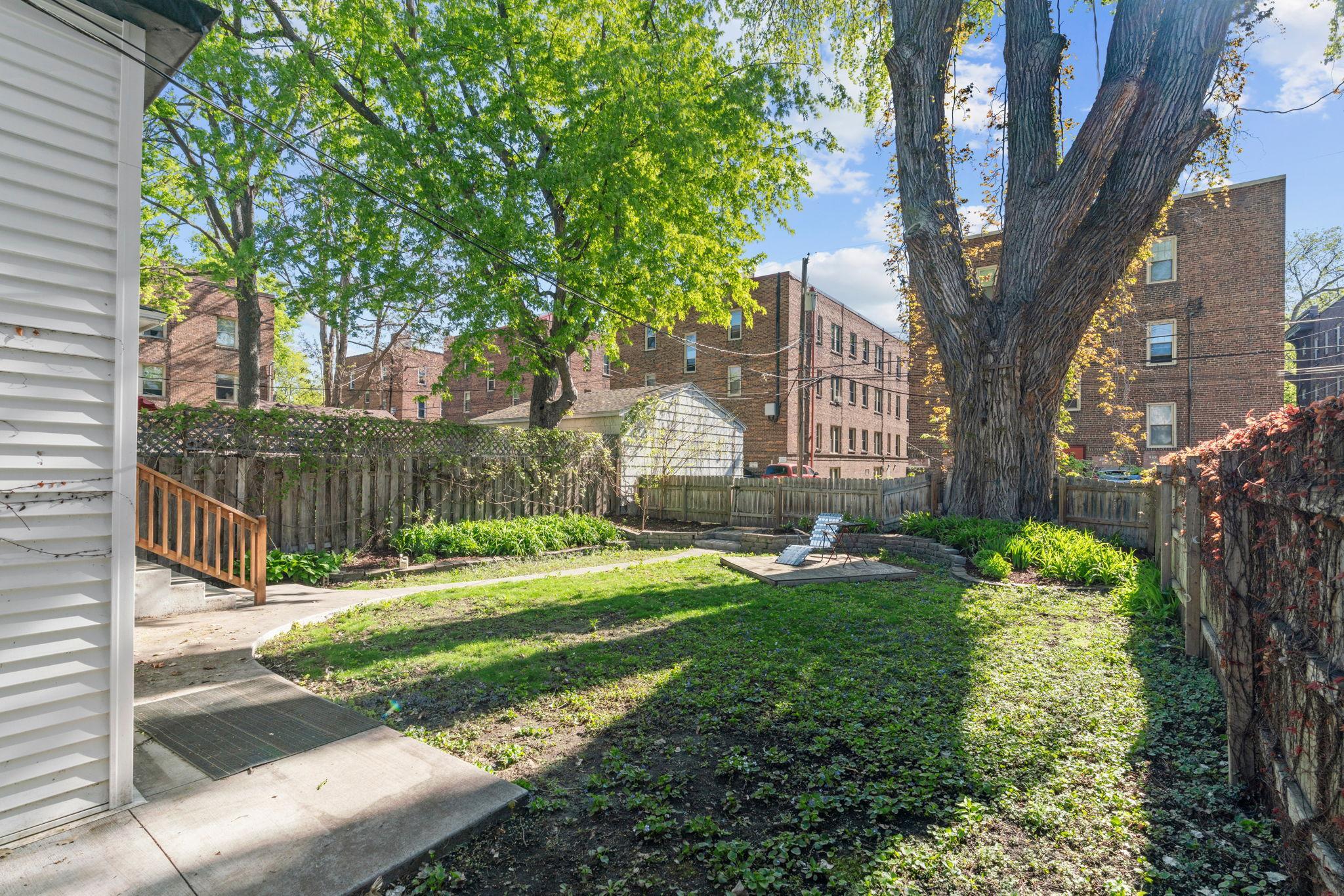 View of Residential Income at 2305 Garfield Avenue, Minneapolis MN 55405, Minneapolis (39 of 52) - Mike Wilen | Minnesota Team Real Estate