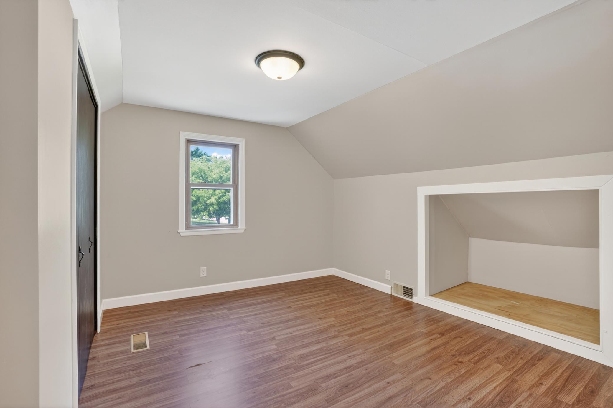 View of Residential at 3633 Lowry Avenue, Robbinsdale MN 55422, Robbinsdale (15 of 21) - Mike Wilen | Minnesota Team Real Estate