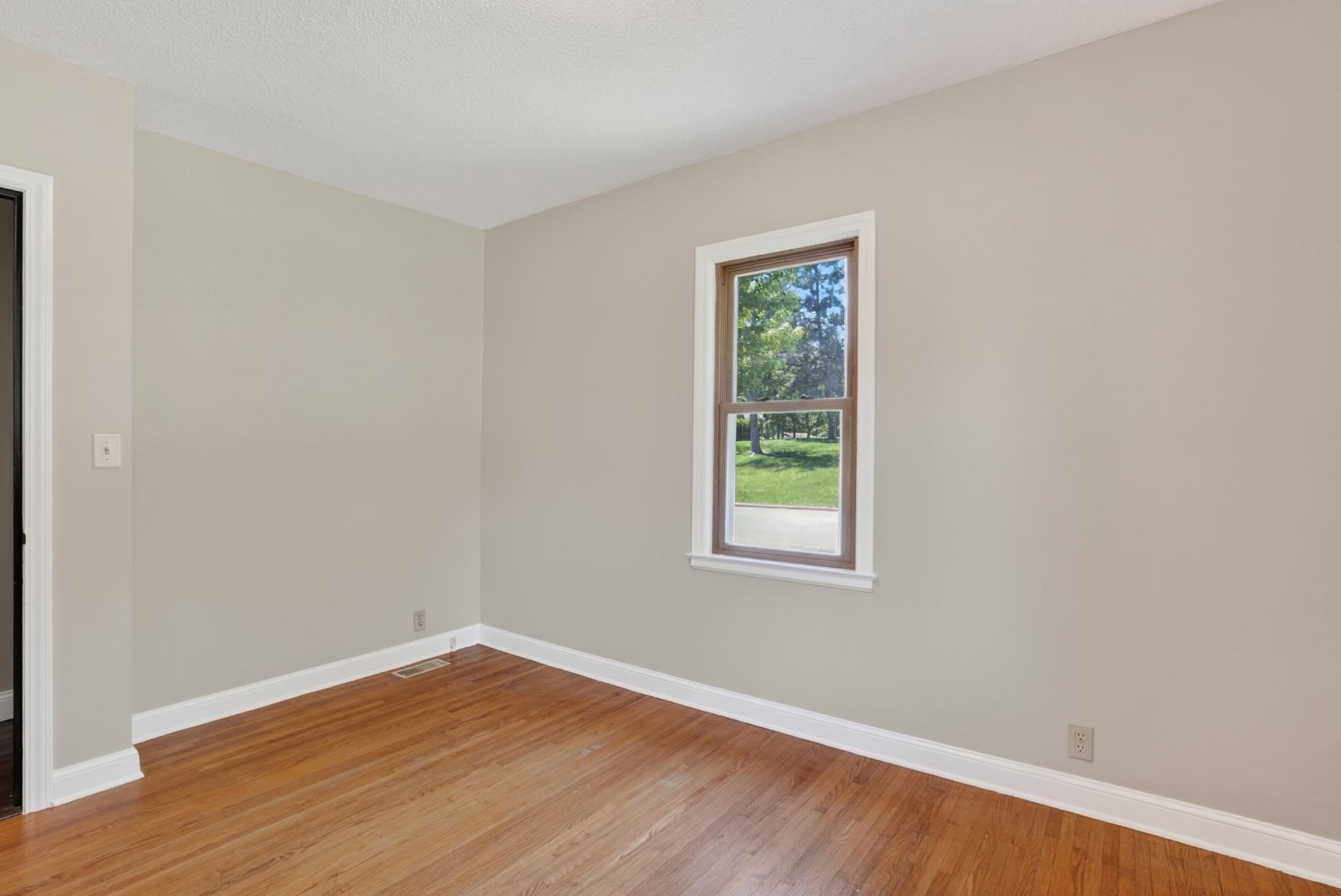 View of Residential at 3633 Lowry Avenue, Robbinsdale MN 55422, Robbinsdale (11 of 21) - Mike Wilen | Minnesota Team Real Estate