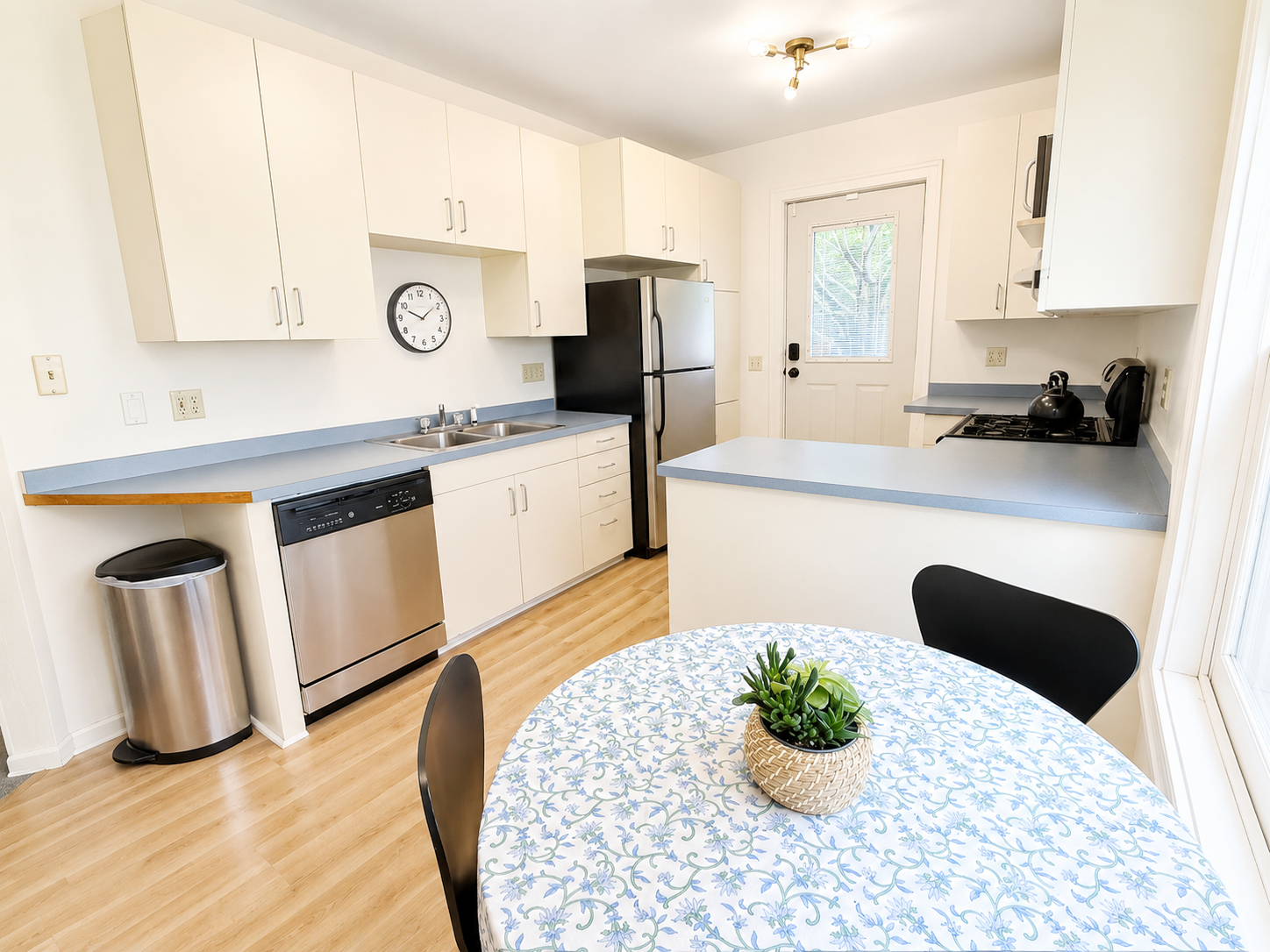 View of Commercial Sale at 3015 Franklin Avenue, Minneapolis MN 55406, Minneapolis (11 of 11) - Mike Wilen | Minnesota Team Real Estate