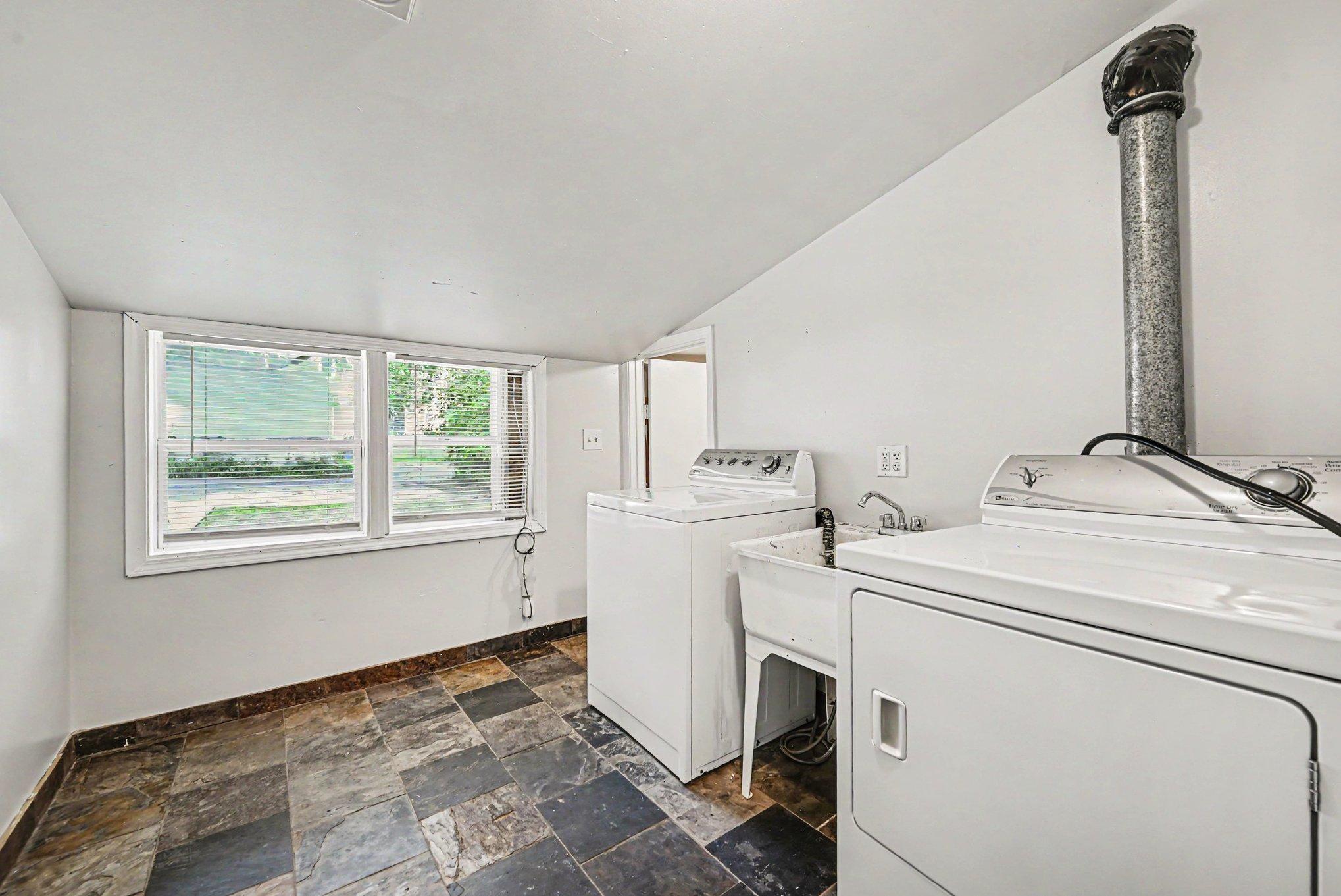 View of Residential at 3643 Fremont Avenue, Minneapolis MN 55412, Minneapolis (19 of 20) - Mike Wilen | Minnesota Team Real Estate