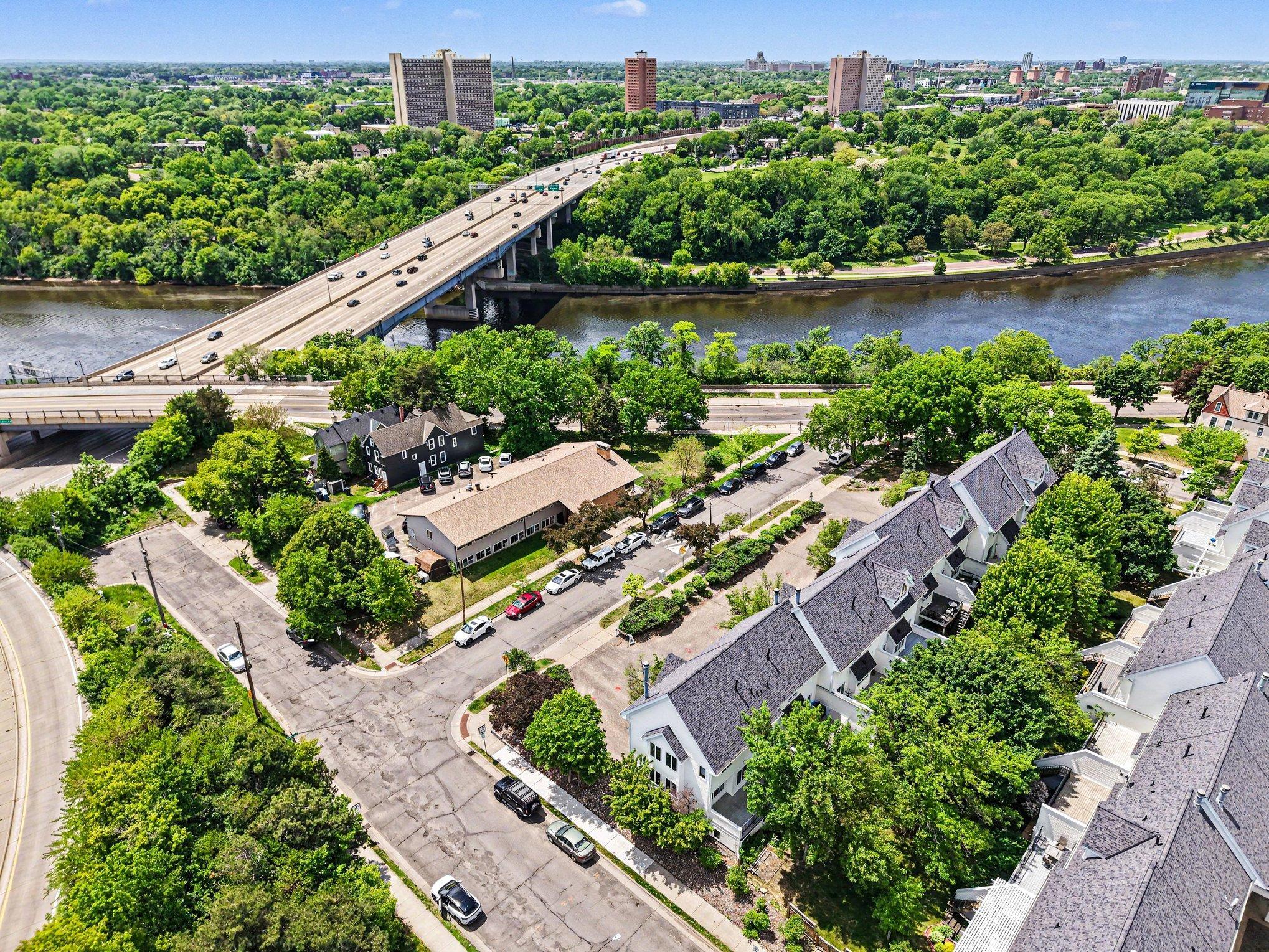 View of Residential at 921 Dartmouth Avenue, Minneapolis MN 55414, Minneapolis (3 of 28) - Mike Wilen | Minnesota Team Real Estate