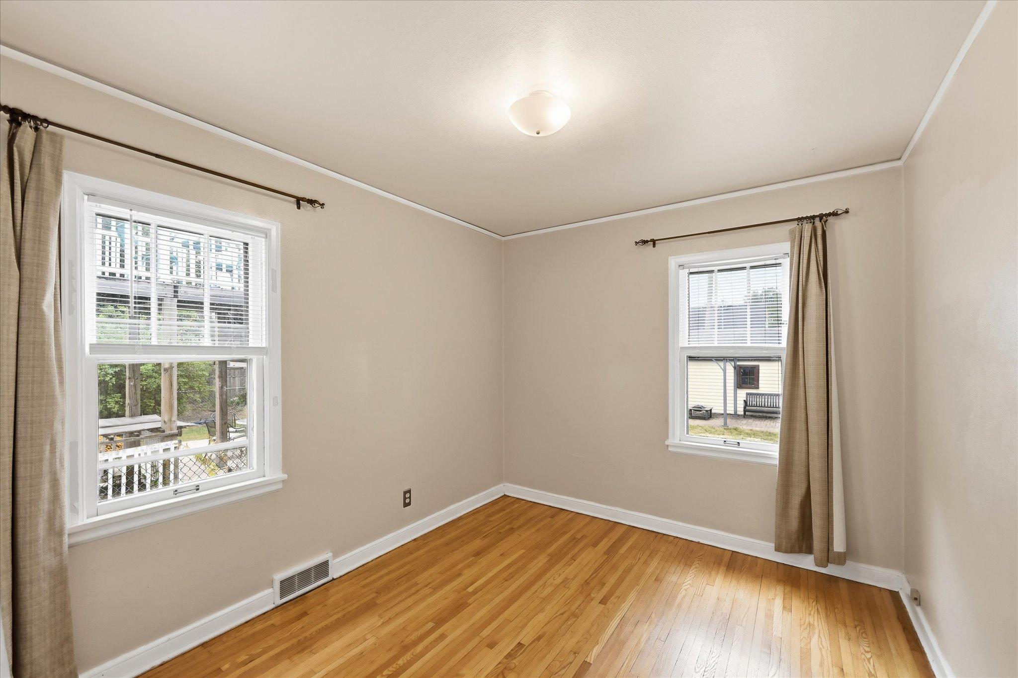 View of Residential at 1360 Hartford Avenue, Saint Paul MN 55116, Saint Paul (19 of 35) - Mike Wilen | Minnesota Team Real Estate