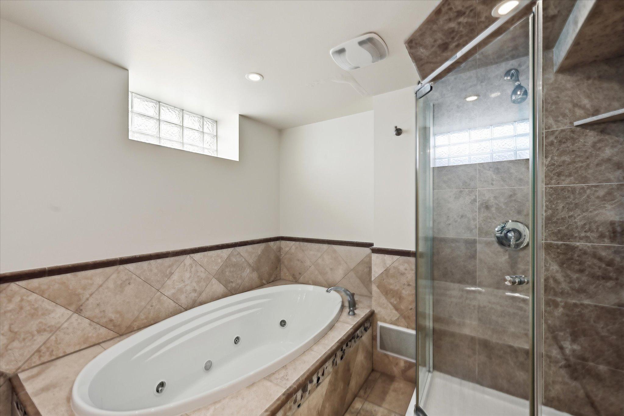View of Residential at 1360 Hartford Avenue, Saint Paul MN 55116, Saint Paul (25 of 35) - Mike Wilen | Minnesota Team Real Estate