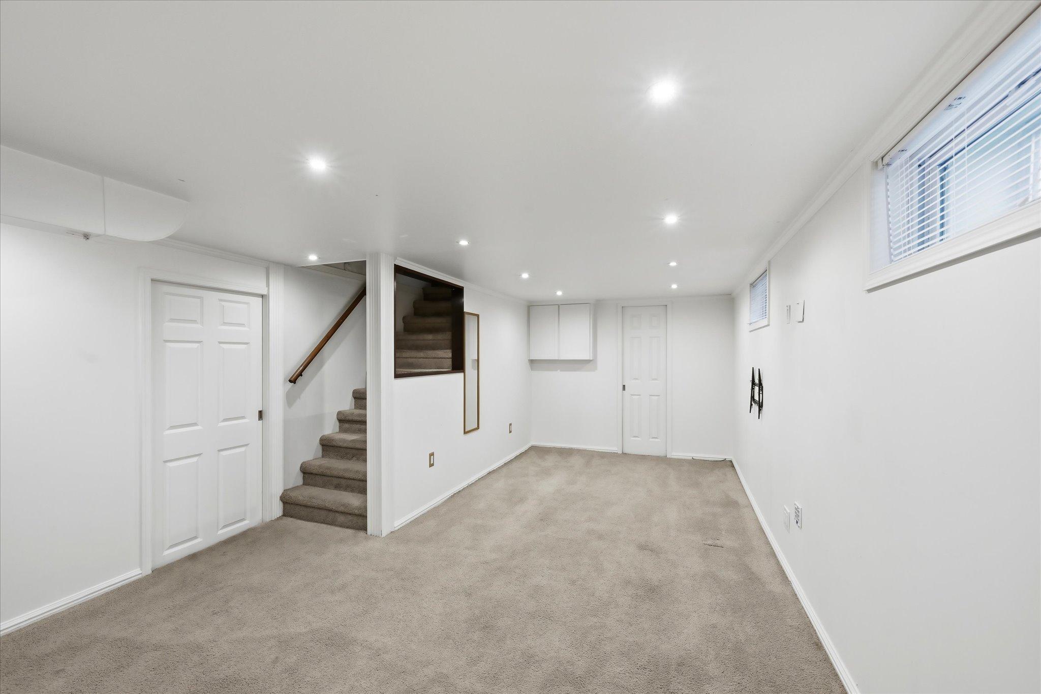 View of Residential at 1360 Hartford Avenue, Saint Paul MN 55116, Saint Paul (21 of 35) - Mike Wilen | Minnesota Team Real Estate