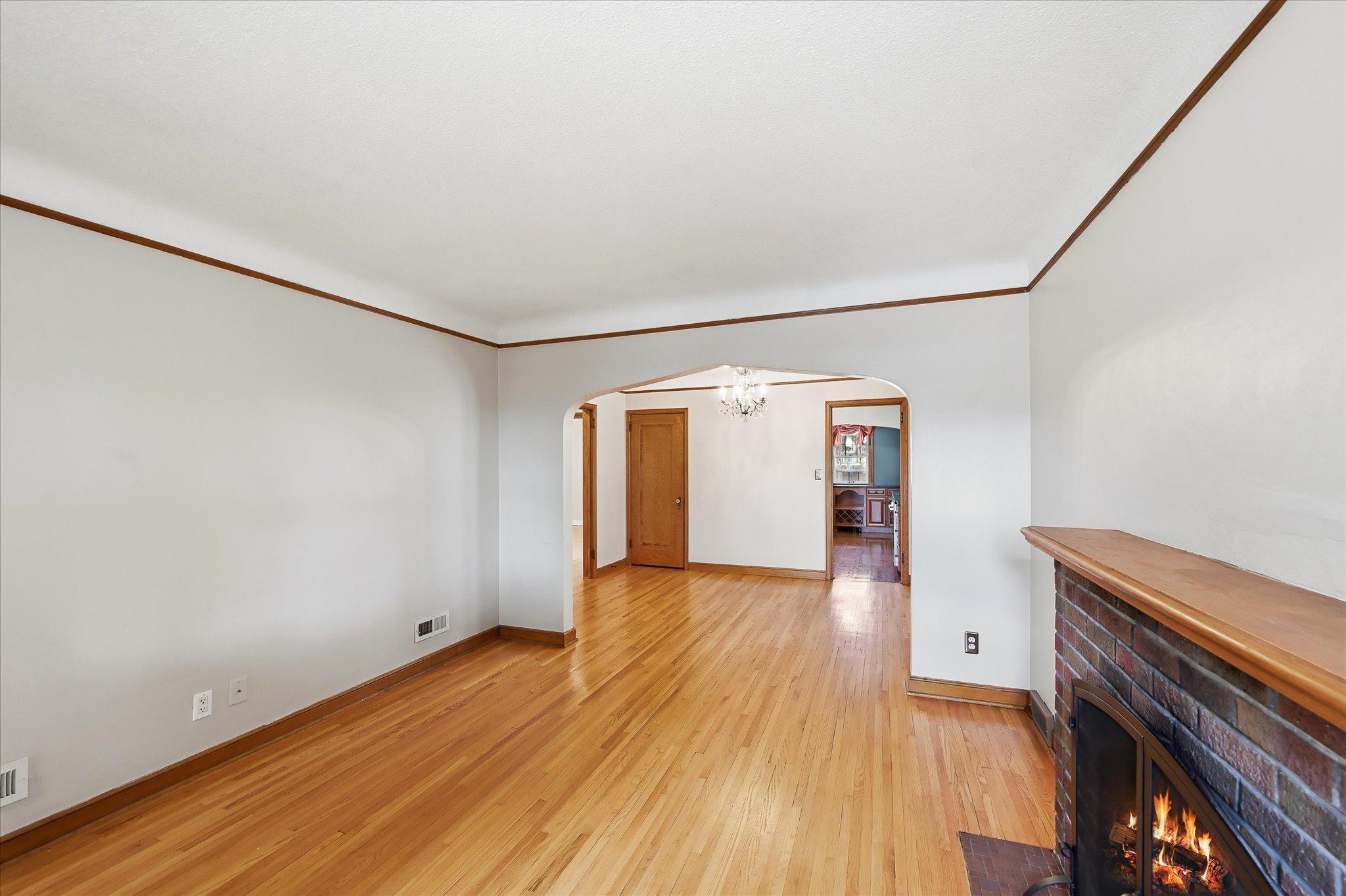 View of Residential at 1360 Hartford Avenue, Saint Paul MN 55116, Saint Paul (28 of 35) - Mike Wilen | Minnesota Team Real Estate