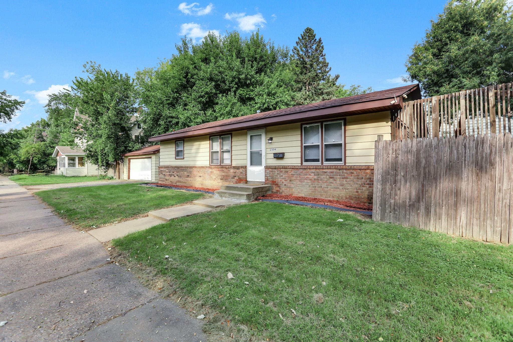 View of Residential at 2304 Sheridan Avenue, Minneapolis MN 55411, Minneapolis (2 of 29) - Mike Wilen | Minnesota Team Real Estate
