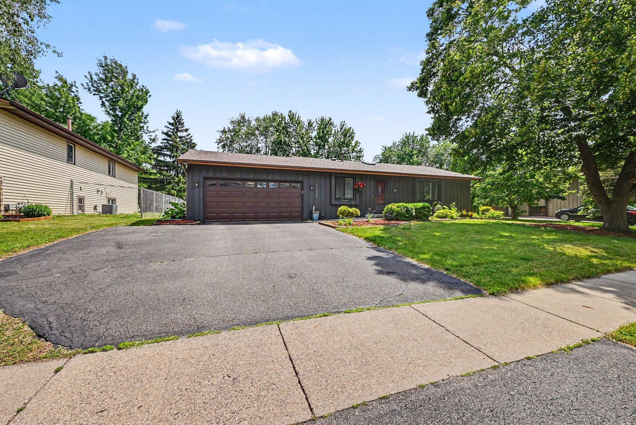 View of Residential at 15632 Heywood Way, Apple Valley MN 55124, Apple Valley (2 of 30) - Mike Wilen | Minnesota Team Real Estate