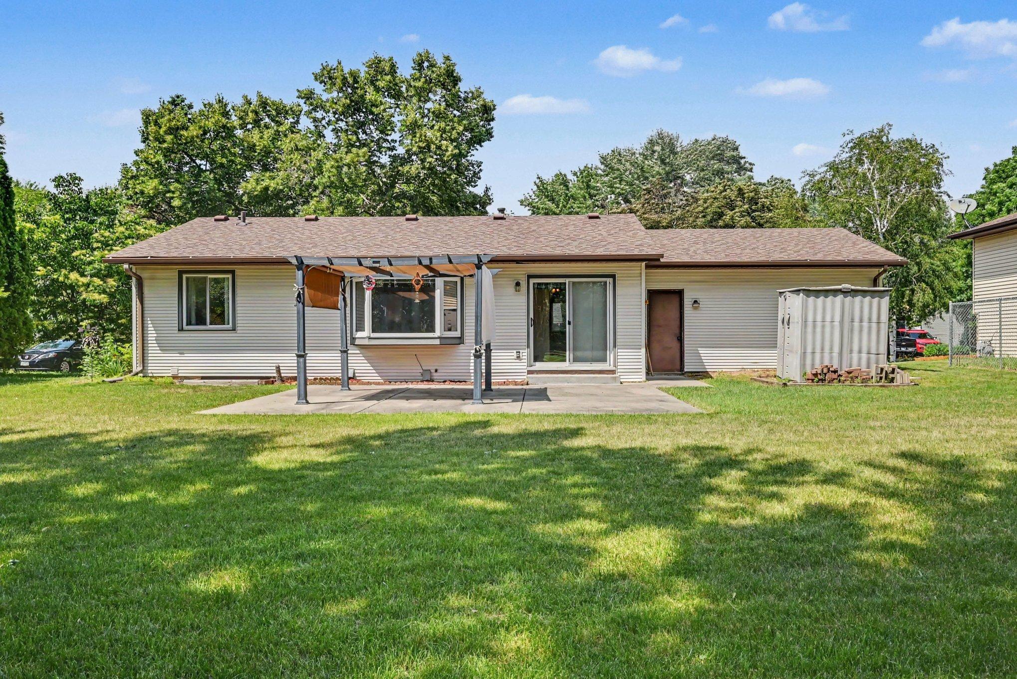 View of Residential at 15632 Heywood Way, Apple Valley MN 55124, Apple Valley (12 of 30) - Mike Wilen | Minnesota Team Real Estate