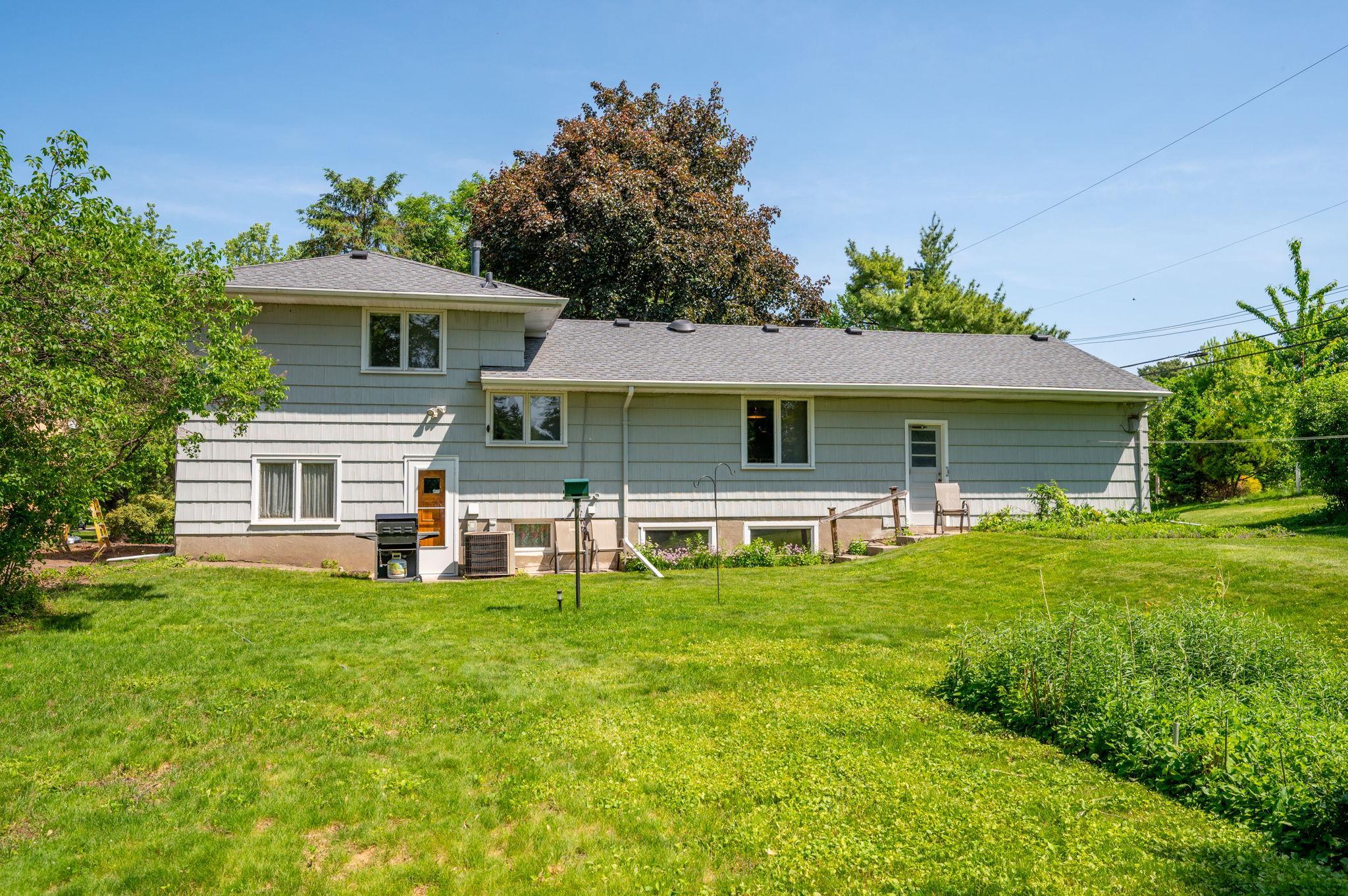 View of Residential at 6305 Maloney Avenue, Edina MN 55343, Edina (23 of 26) - Mike Wilen | Minnesota Team Real Estate