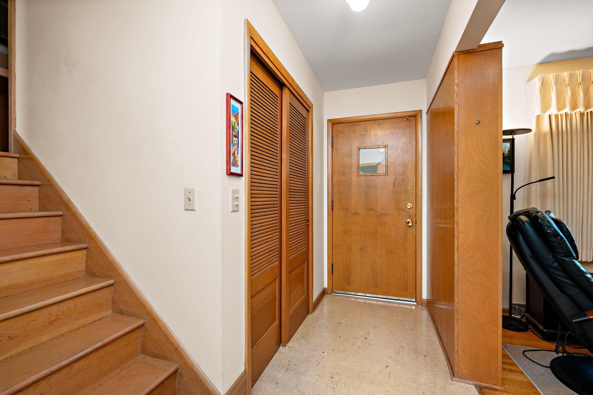 View of Residential at 6305 Maloney Avenue, Edina MN 55343, Edina (4 of 26) - Mike Wilen | Minnesota Team Real Estate