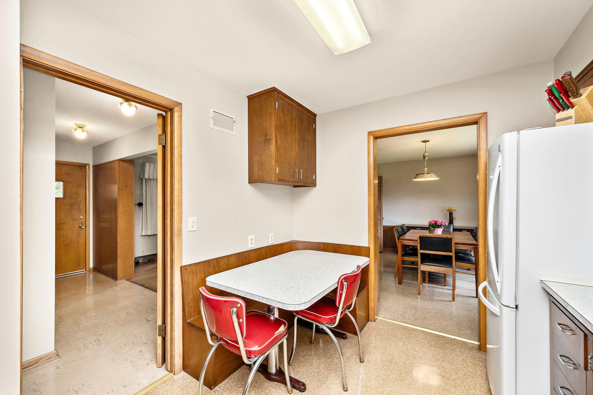 View of Residential at 6305 Maloney Avenue, Edina MN 55343, Edina (9 of 26) - Mike Wilen | Minnesota Team Real Estate