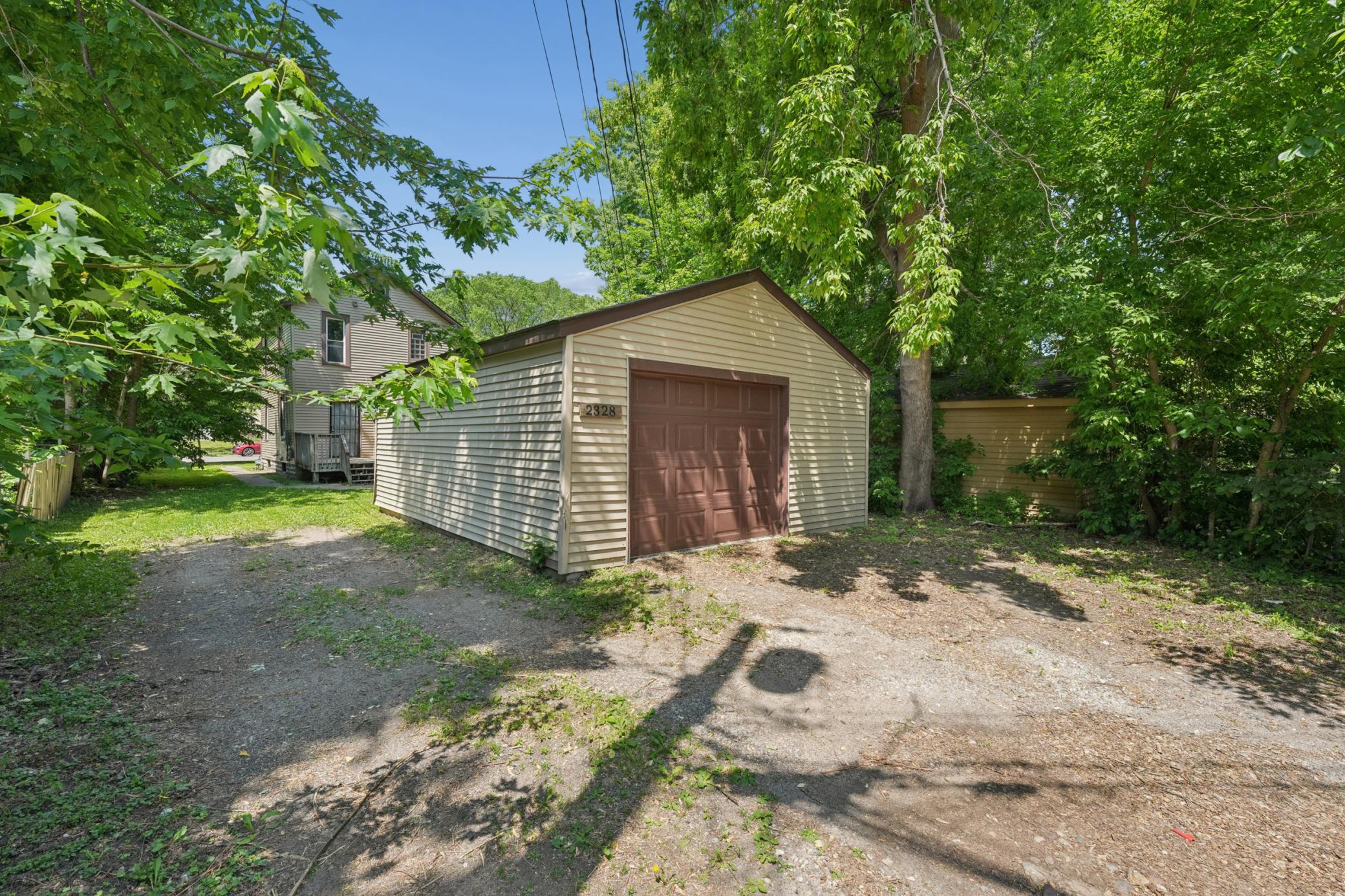 View of Residential at 2328 Sheridan Avenue, Minneapolis MN 55411, Minneapolis (26 of 31) - Mike Wilen | Minnesota Team Real Estate