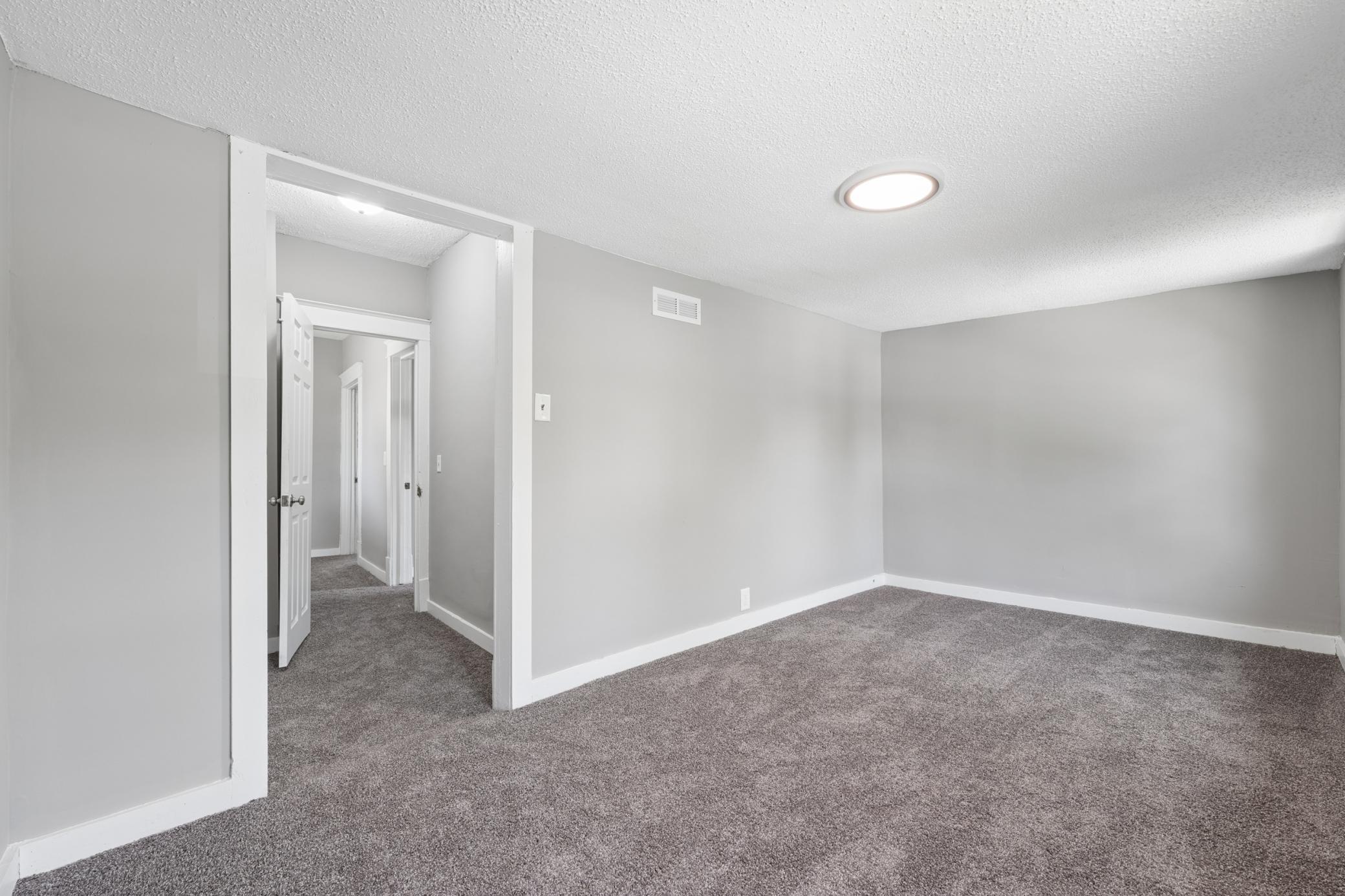 View of Residential at 2328 Sheridan Avenue, Minneapolis MN 55411, Minneapolis (17 of 31) - Mike Wilen | Minnesota Team Real Estate