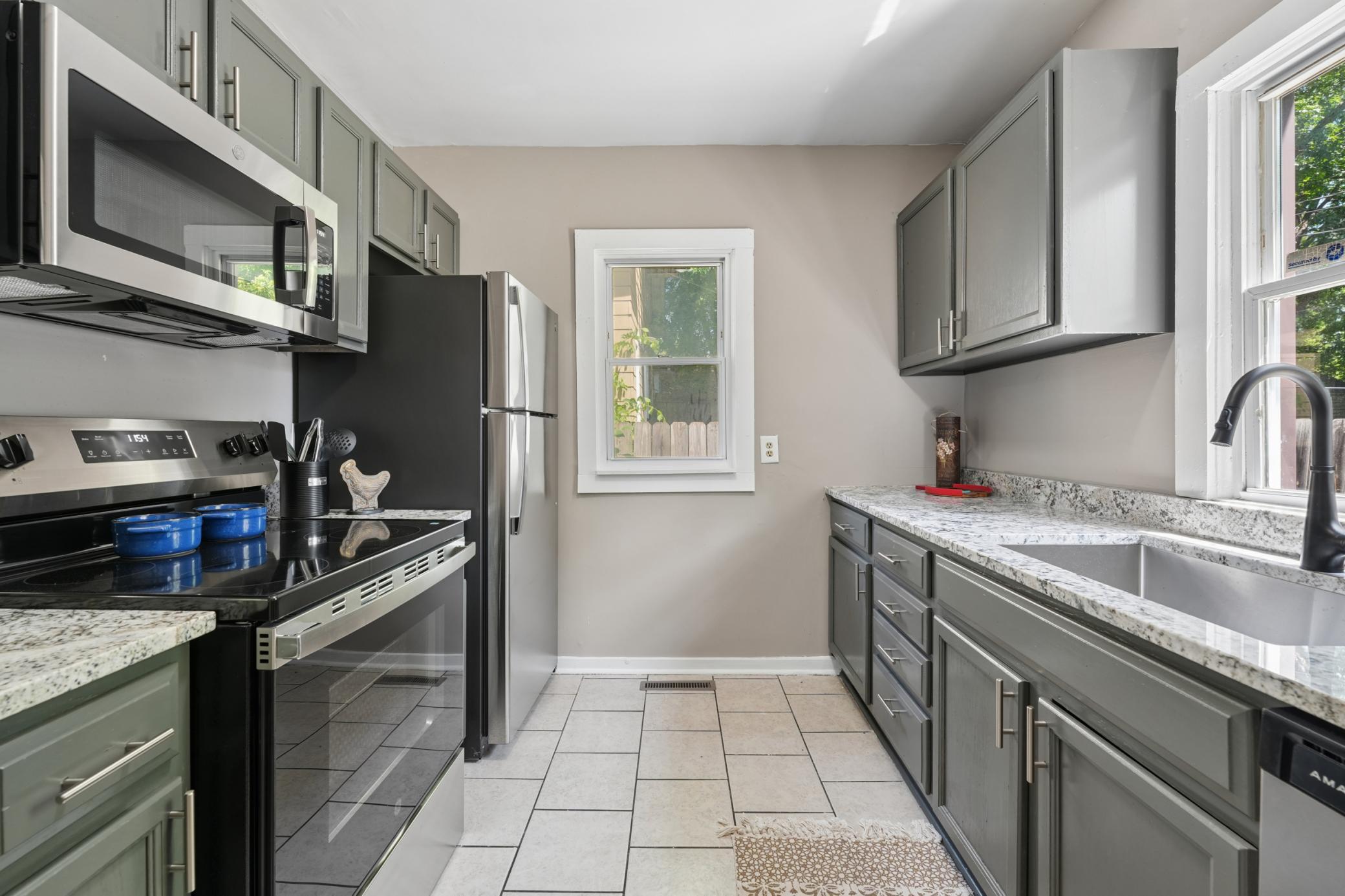 View of Residential at 2328 Sheridan Avenue, Minneapolis MN 55411, Minneapolis (8 of 31) - Mike Wilen | Minnesota Team Real Estate