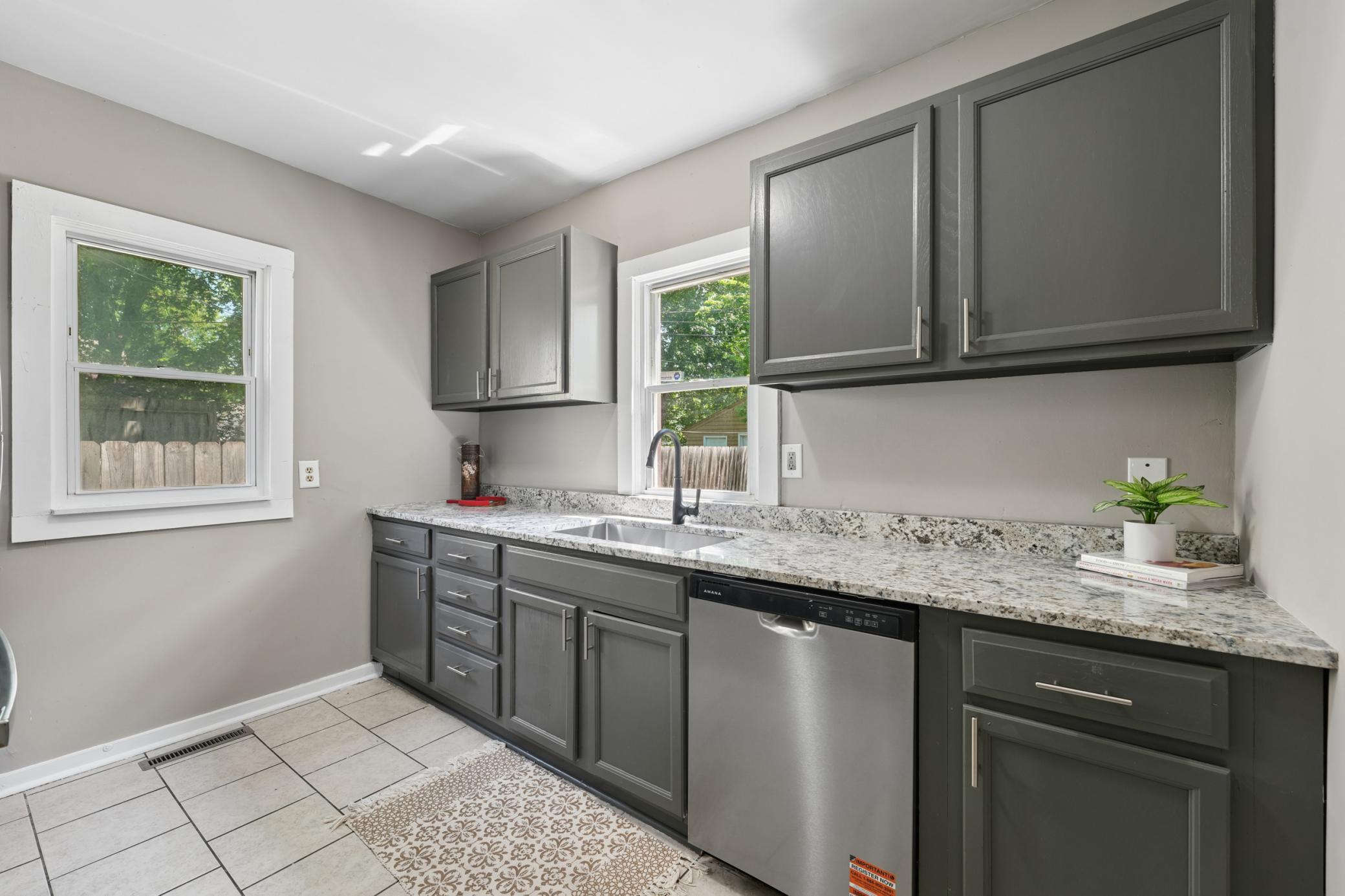 View of Residential at 2328 Sheridan Avenue, Minneapolis MN 55411, Minneapolis (6 of 31) - Mike Wilen | Minnesota Team Real Estate