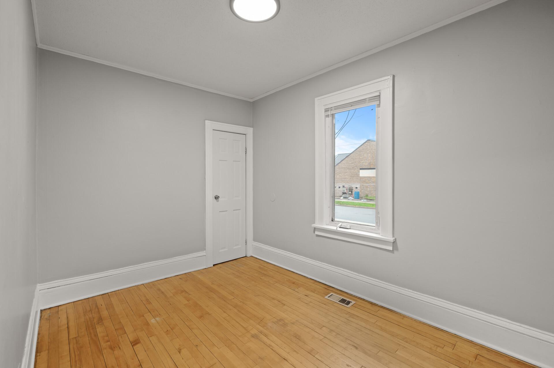 View of Residential Income at 3400 Elliot Avenue, Minneapolis MN 55407, Minneapolis (14 of 52) - Mike Wilen | Minnesota Team Real Estate
