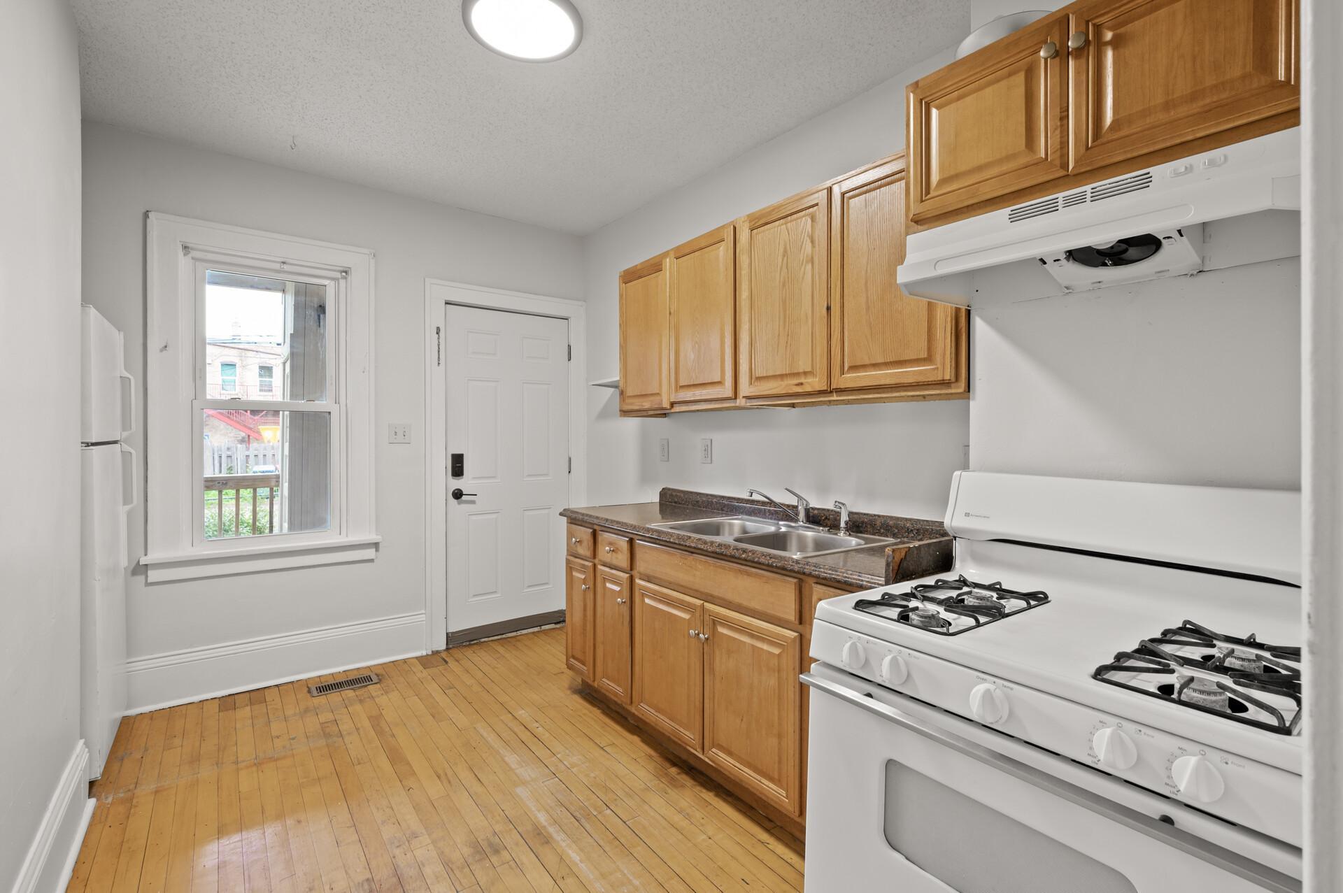 View of Residential Income at 3400 Elliot Avenue, Minneapolis MN 55407, Minneapolis (44 of 52) - Mike Wilen | Minnesota Team Real Estate
