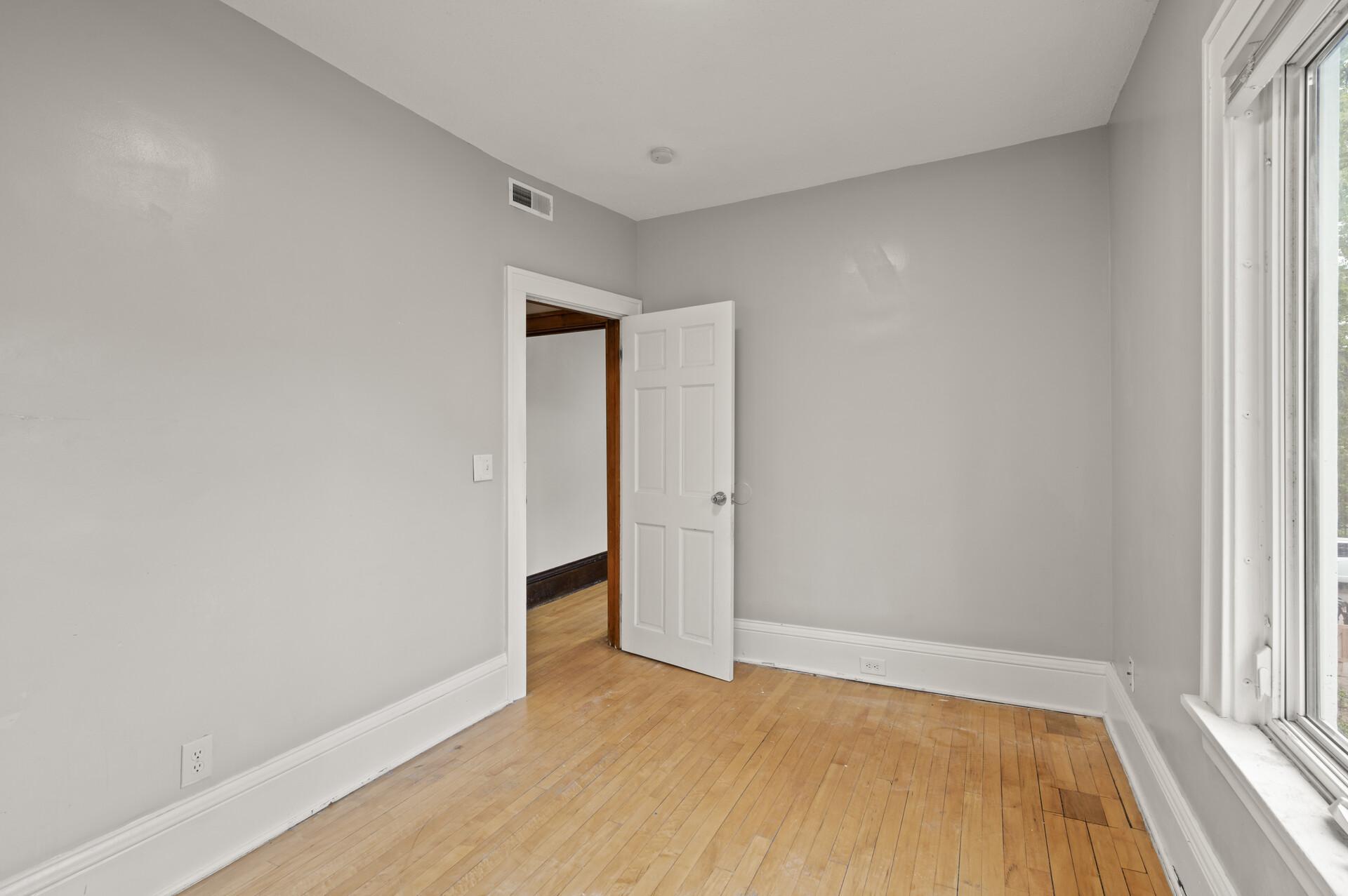 View of Residential Income at 3400 Elliot Avenue, Minneapolis MN 55407, Minneapolis (24 of 52) - Mike Wilen | Minnesota Team Real Estate