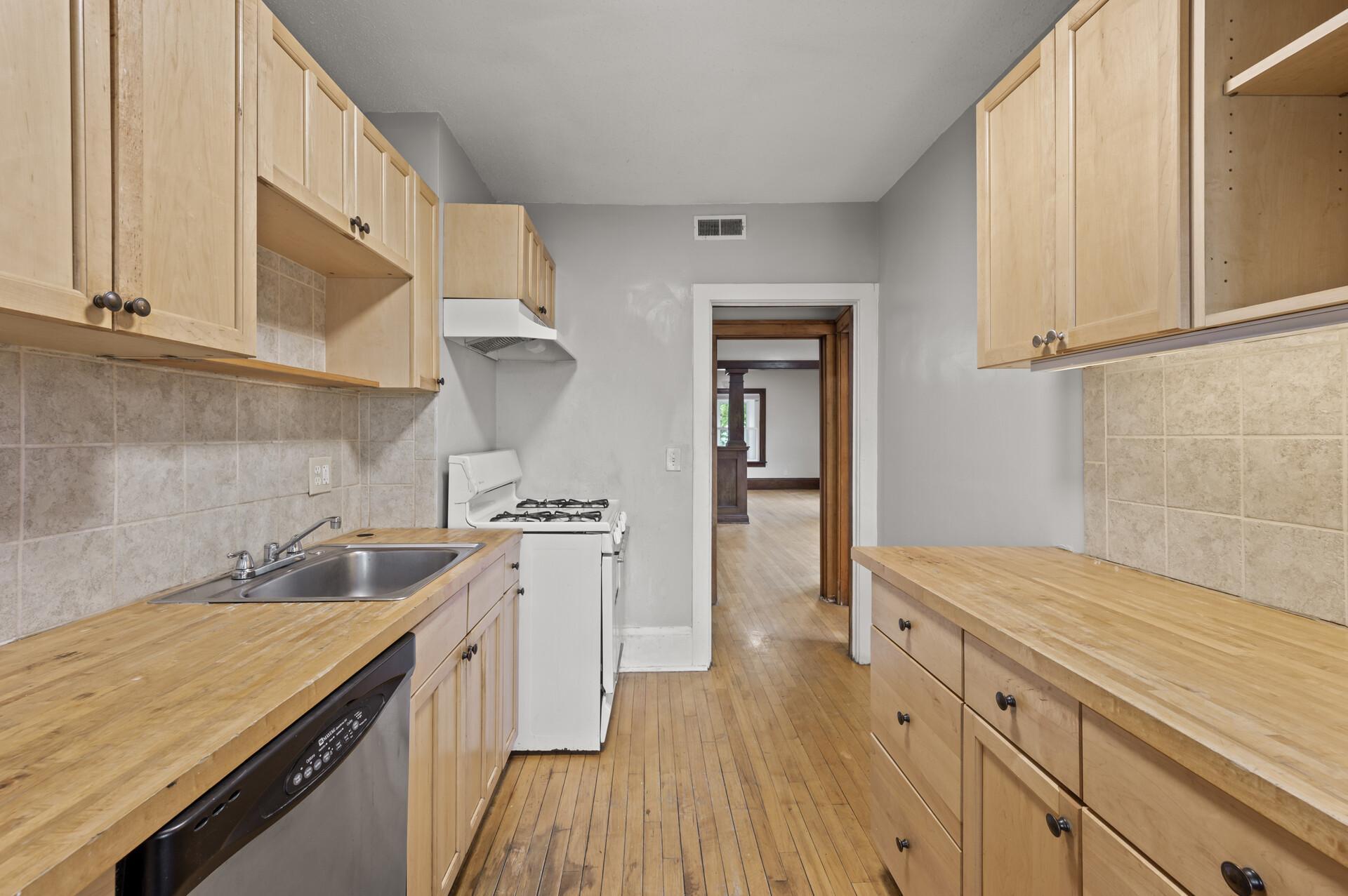 View of Residential Income at 3400 Elliot Avenue, Minneapolis MN 55407, Minneapolis (20 of 52) - Mike Wilen | Minnesota Team Real Estate