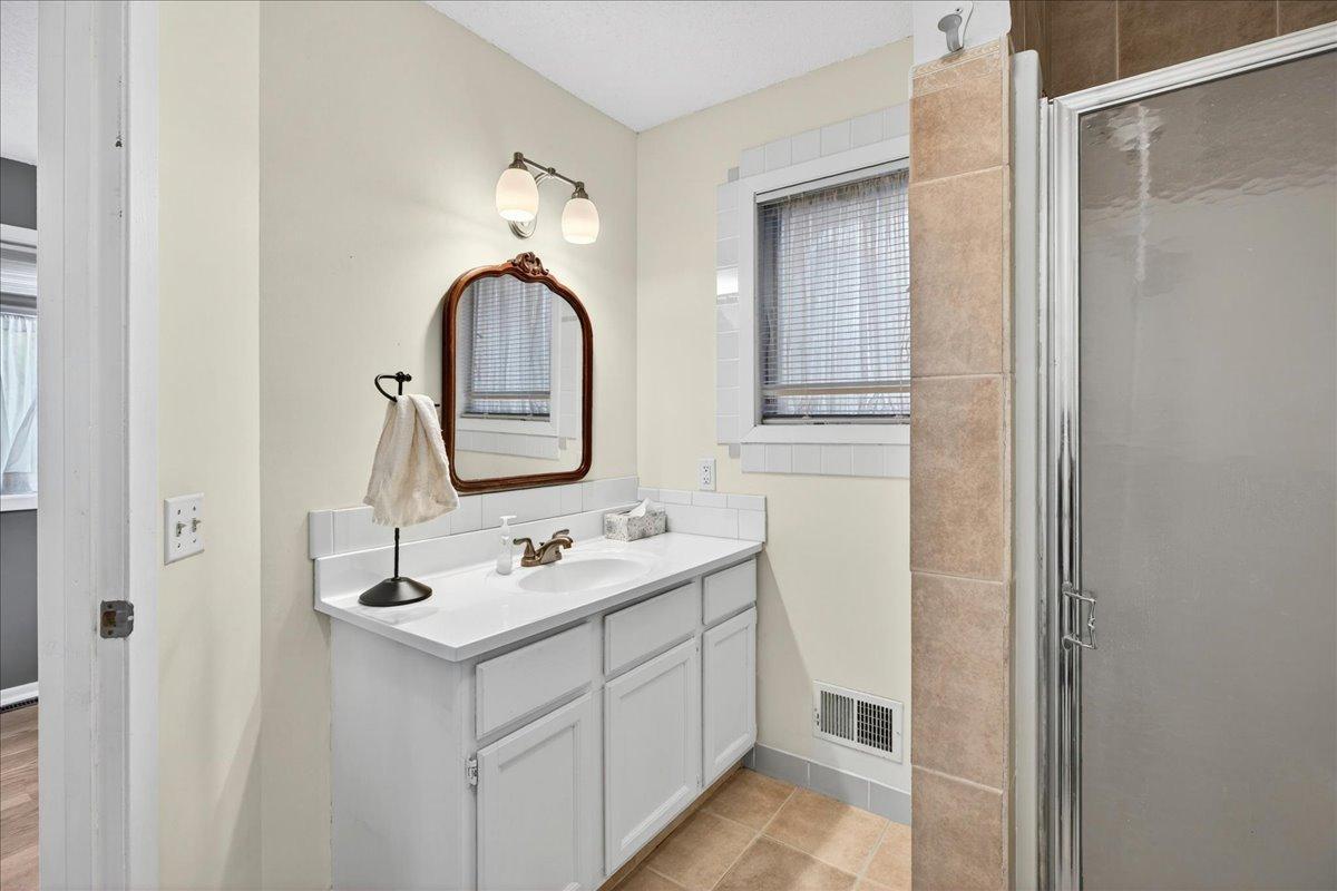 View of Residential at 10204 Valley Forge Lane, Maple Grove MN 55369, Maple Grove (12 of 23) - Mike Wilen | Minnesota Team Real Estate