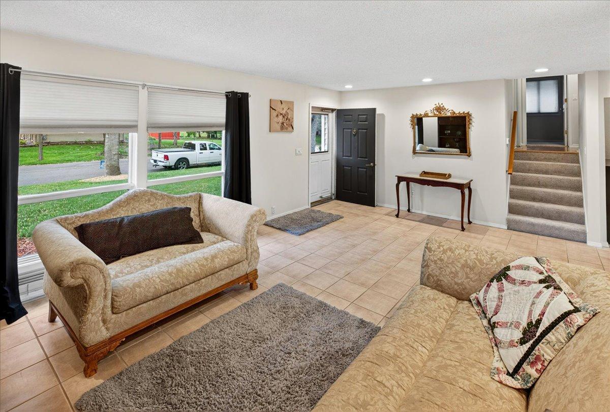 View of Residential at 10204 Valley Forge Lane, Maple Grove MN 55369, Maple Grove (3 of 23) - Mike Wilen | Minnesota Team Real Estate