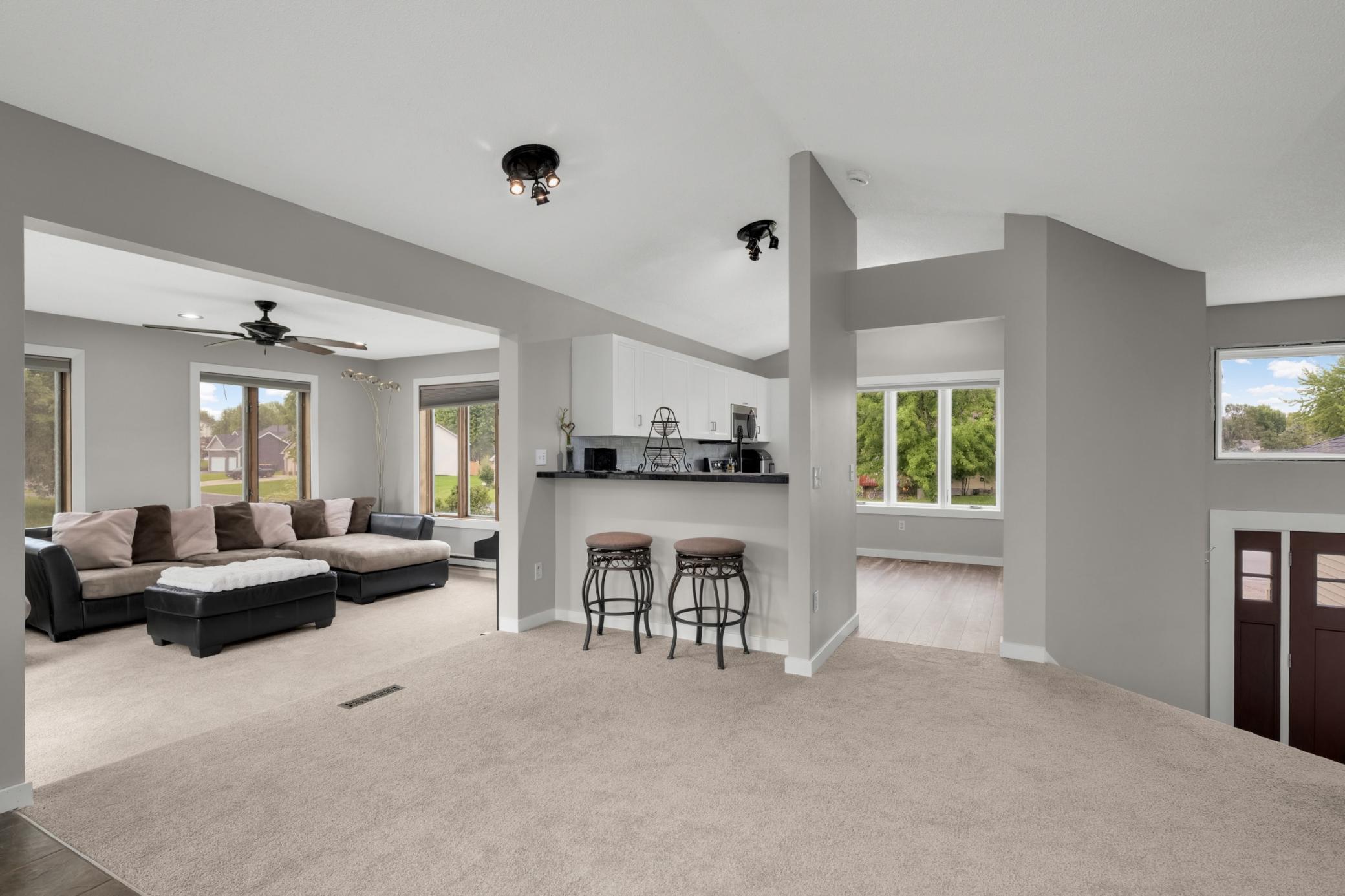 View of Residential at 17550 Foxboro Lane, Lakeville MN 55024, Lakeville (5 of 26) - Mike Wilen | Minnesota Team Real Estate