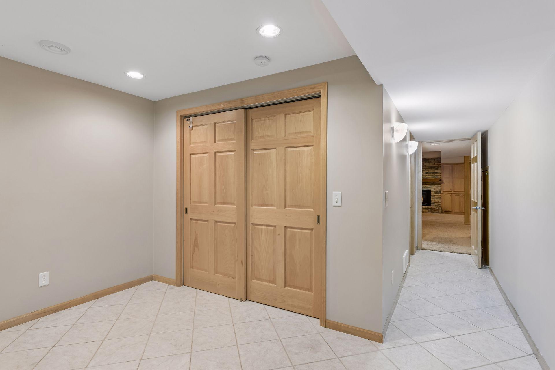 View of Residential at 265 Oakwood Road, Hopkins MN 55343, Hopkins (47 of 61) - Mike Wilen | Minnesota Team Real Estate