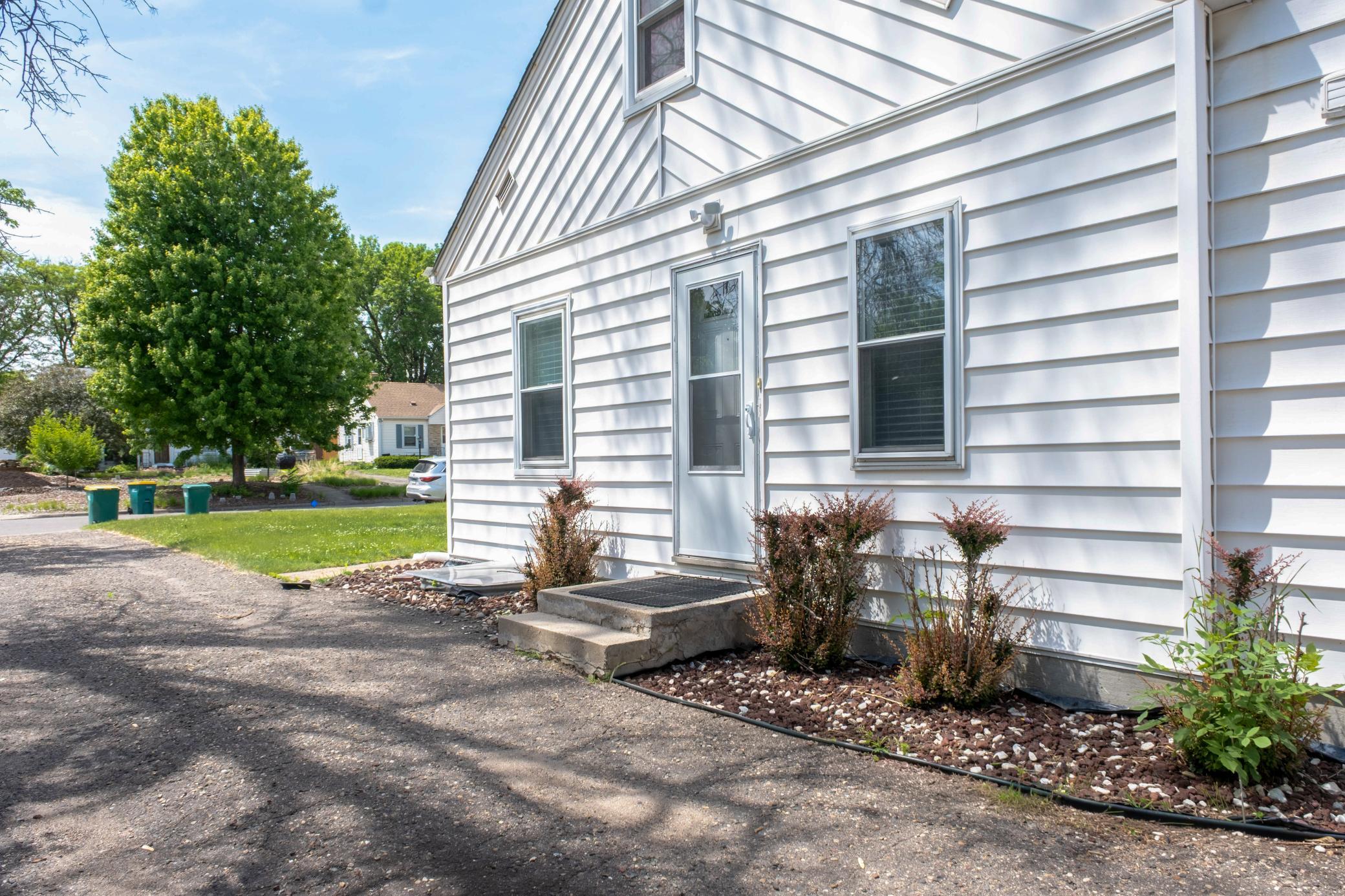 View of Residential at 6225 Pillsbury Avenue, Richfield MN 55423, Richfield (25 of 26) - Mike Wilen | Minnesota Team Real Estate