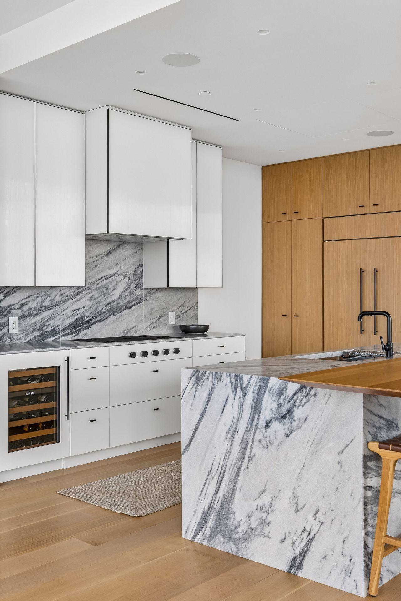 View of Residential at 255 Hennepin Avenue #3103, Minneapolis MN 55408, Minneapolis (45 of 117) - Mike Wilen | Minnesota Team Real Estate