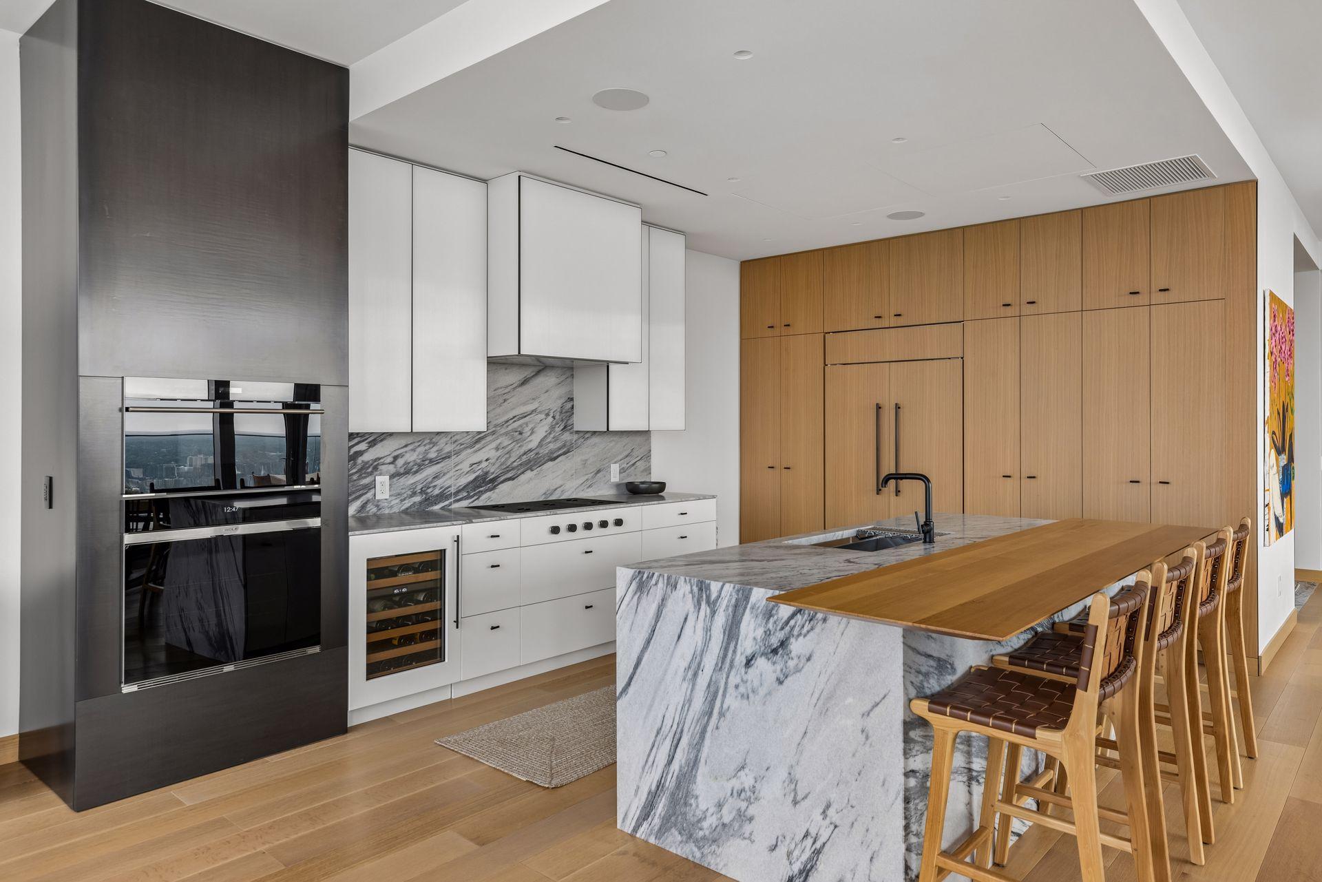 View of Residential at 255 Hennepin Avenue #3103, Minneapolis MN 55408, Minneapolis (43 of 117) - Mike Wilen | Minnesota Team Real Estate