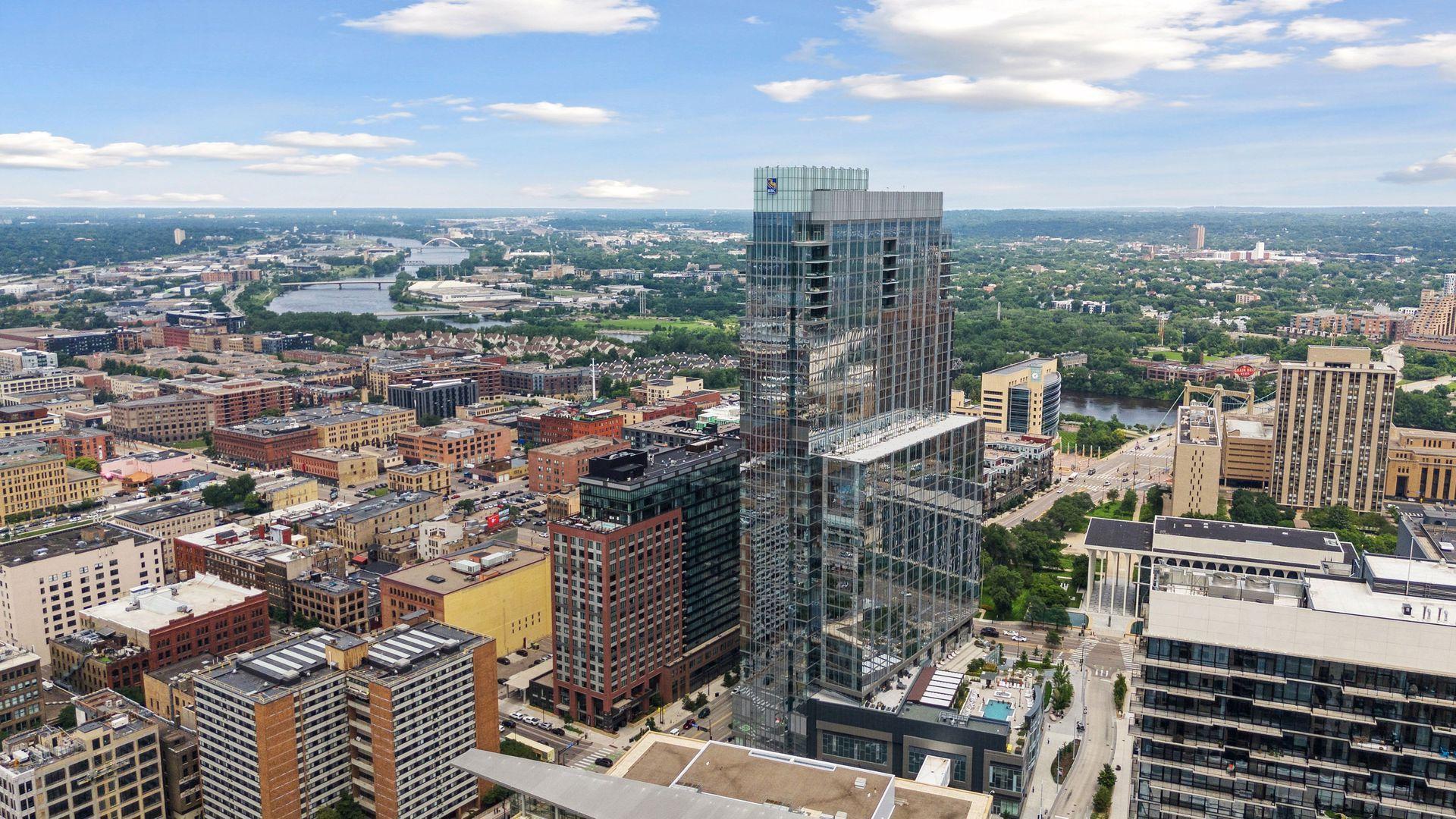 View of Residential at 255 Hennepin Avenue #3103, Minneapolis MN 55408, Minneapolis (69 of 117) - Mike Wilen | Minnesota Team Real Estate