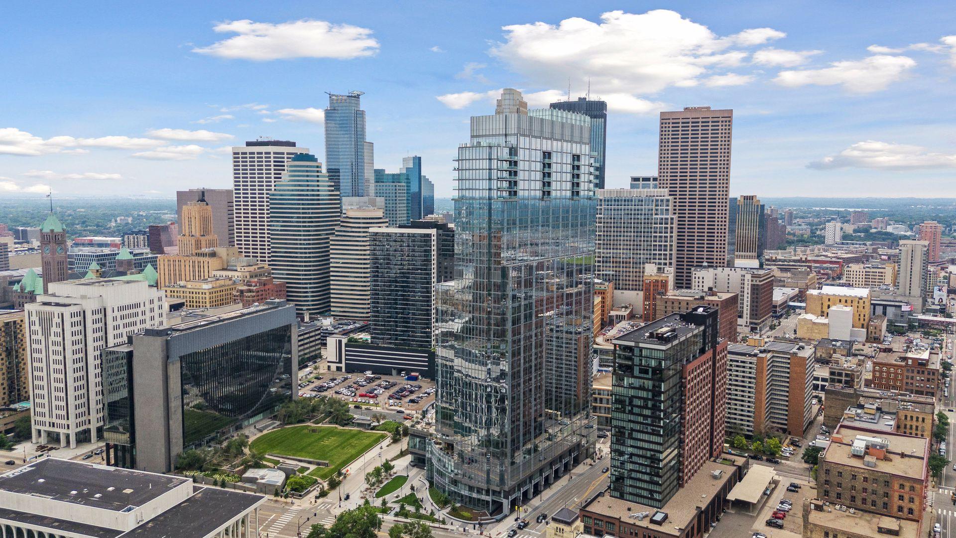View of Residential at 255 Hennepin Avenue #3103, Minneapolis MN 55408, Minneapolis (67 of 117) - Mike Wilen | Minnesota Team Real Estate